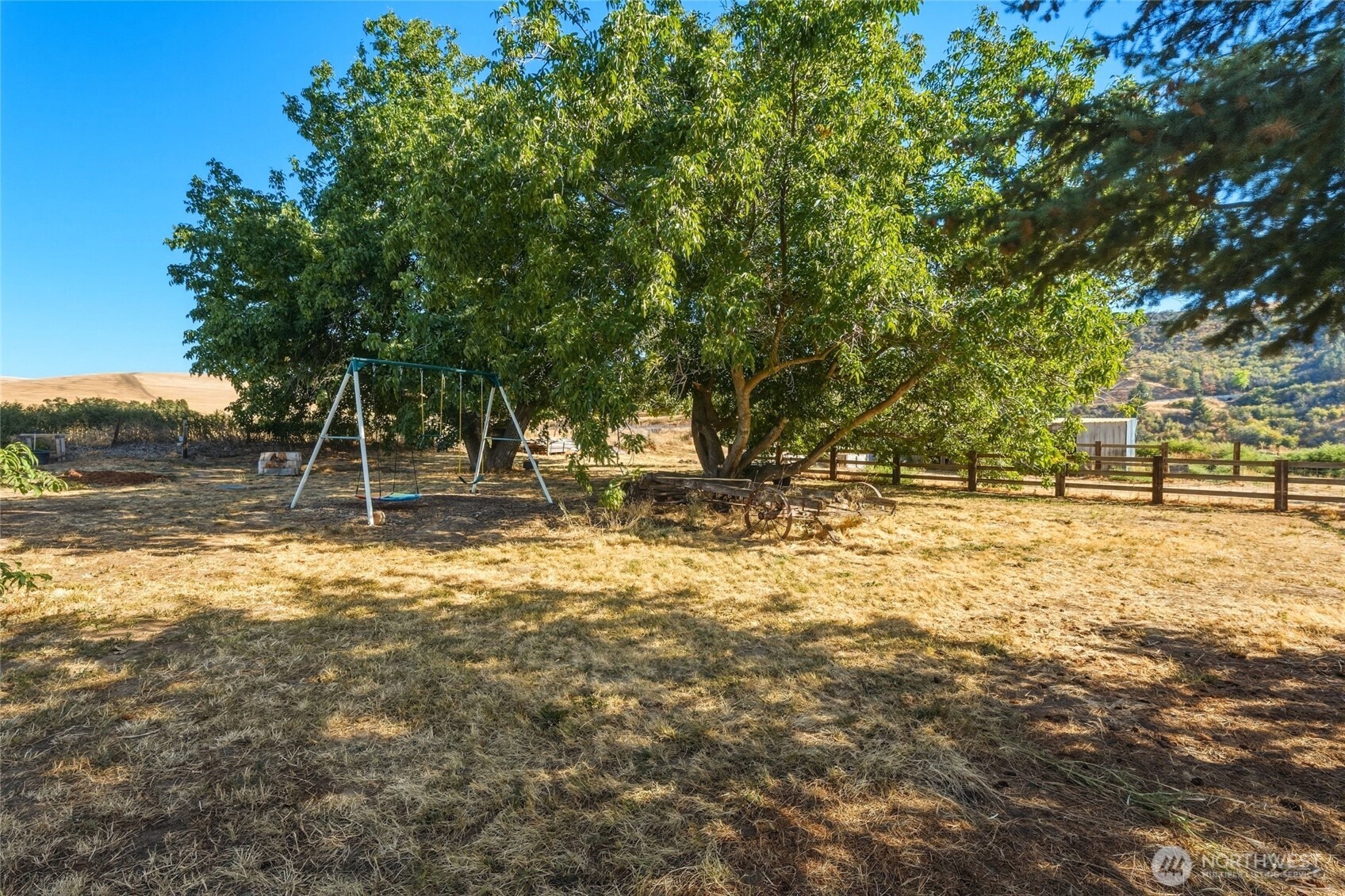 36400 Highway 12 Property Photo 32