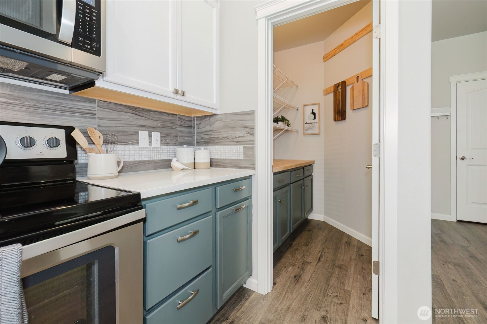 2381 Puget Sound Boulevard Property Photo 15