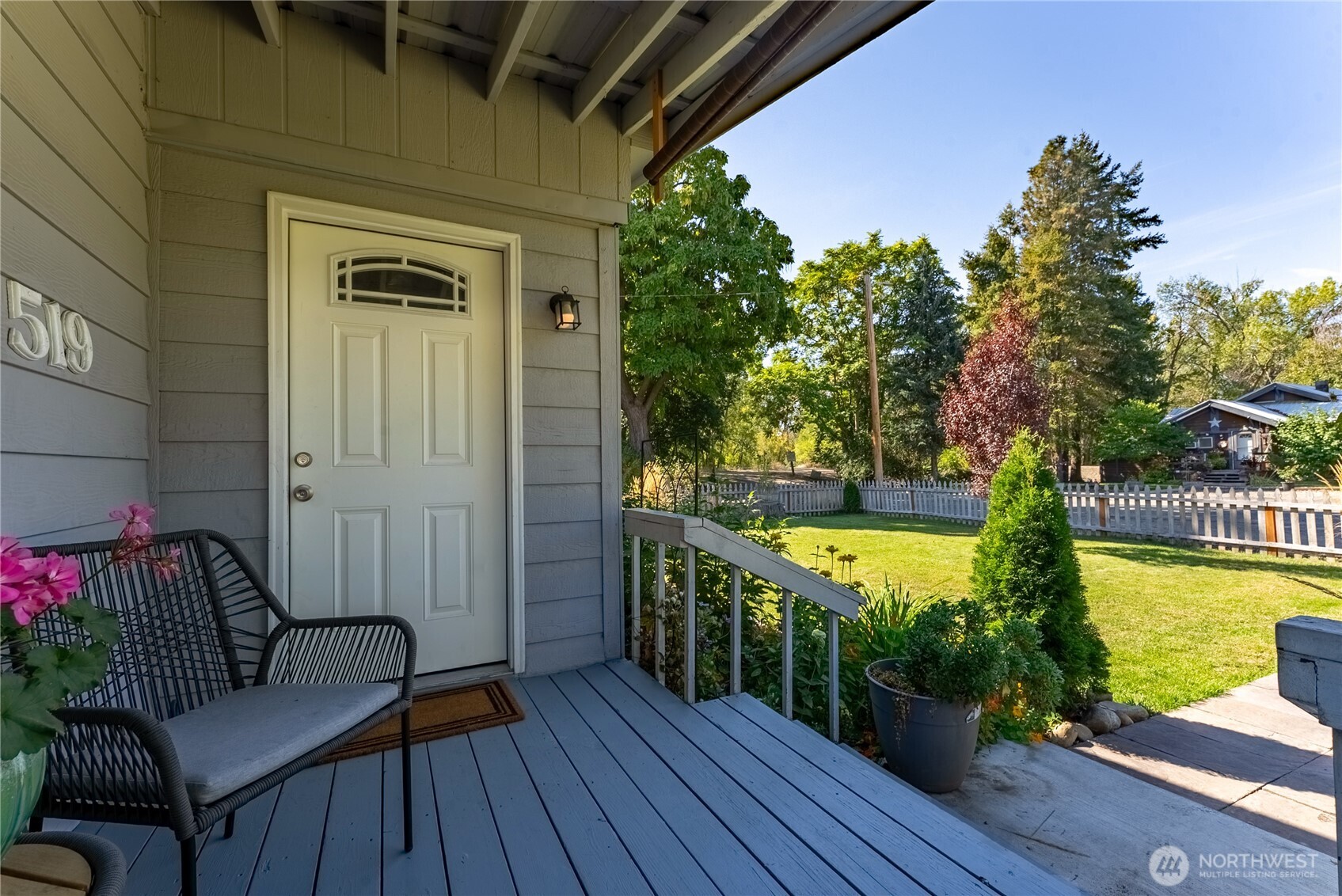 519 S Ash Street Property Photo 4