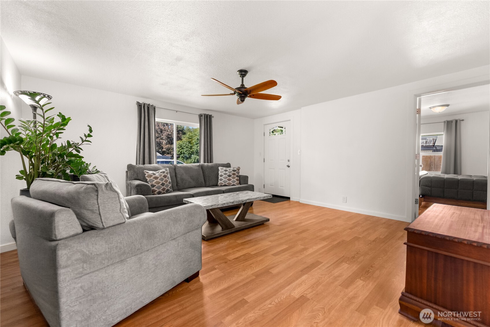 519 S Ash Street Property Photo 6