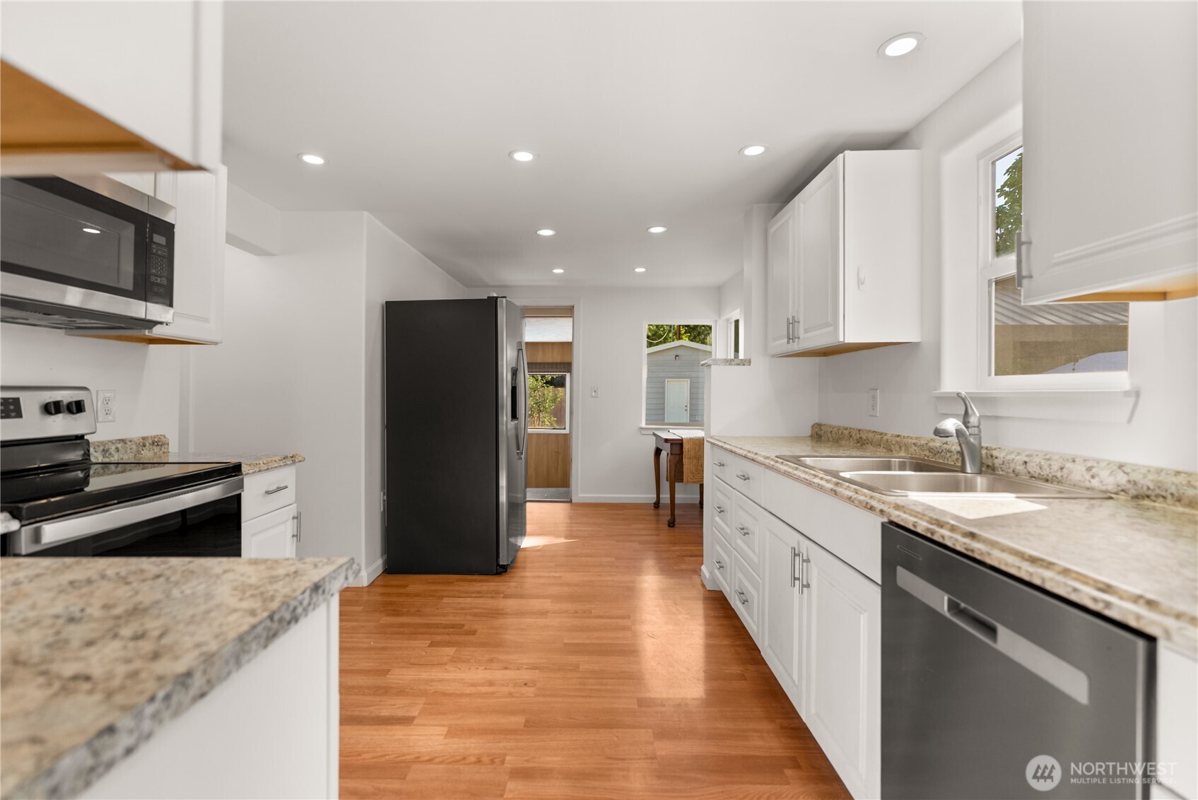 519 S Ash Street Property Photo 10