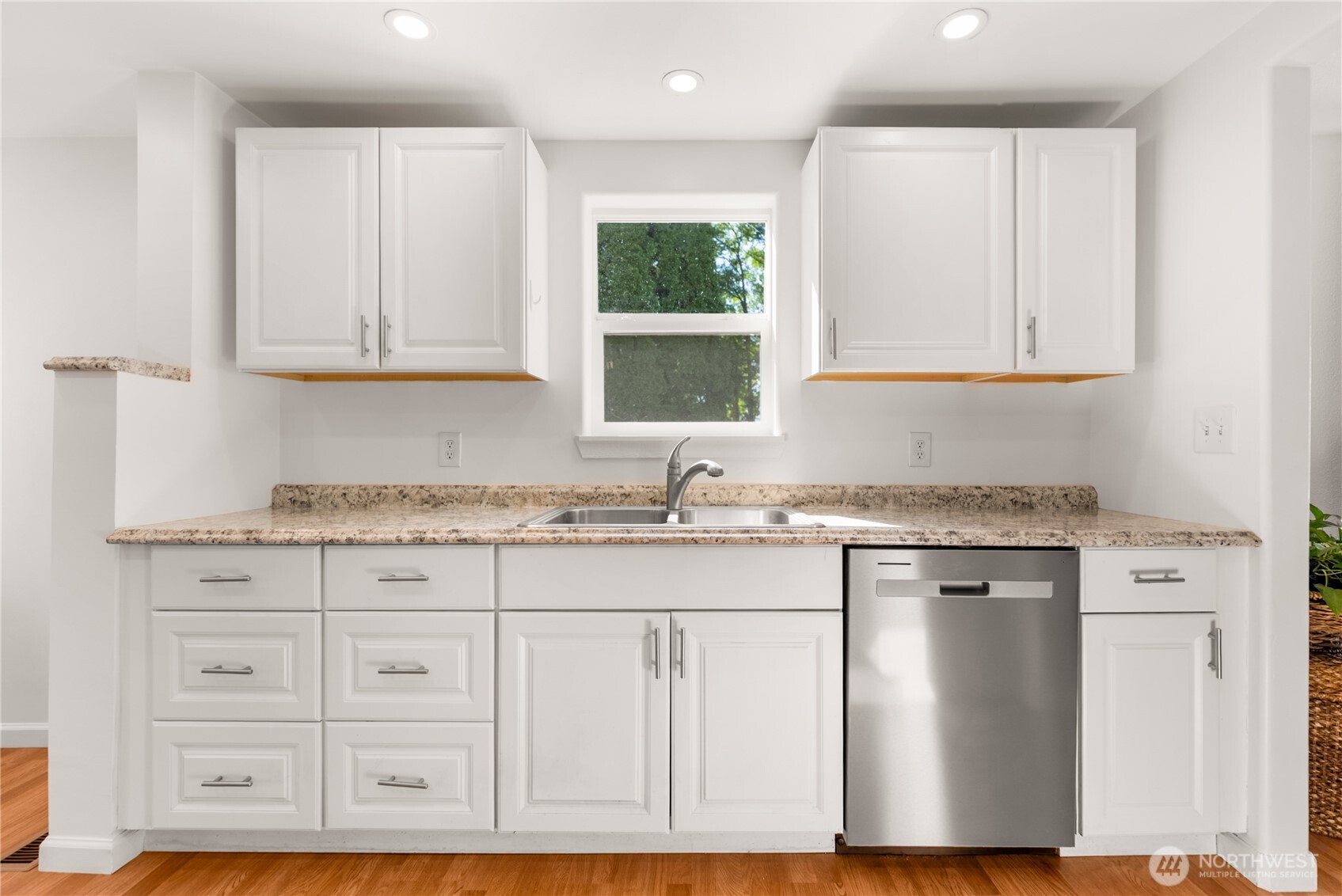 519 S Ash Street Property Photo 11