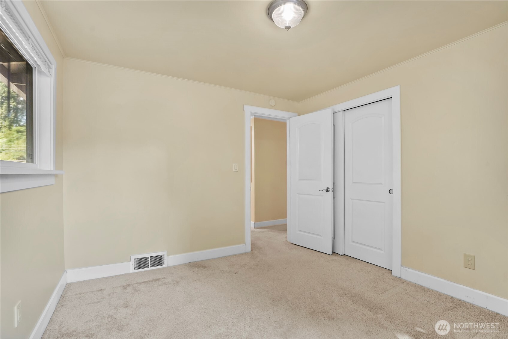 8003 Ne 203rd Street Property Photo 11
