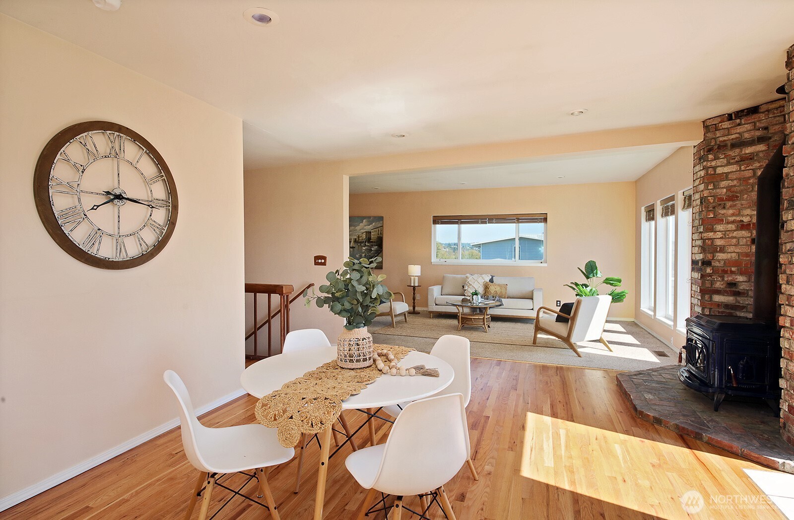 2013 Shore Avenue Property Photo 12