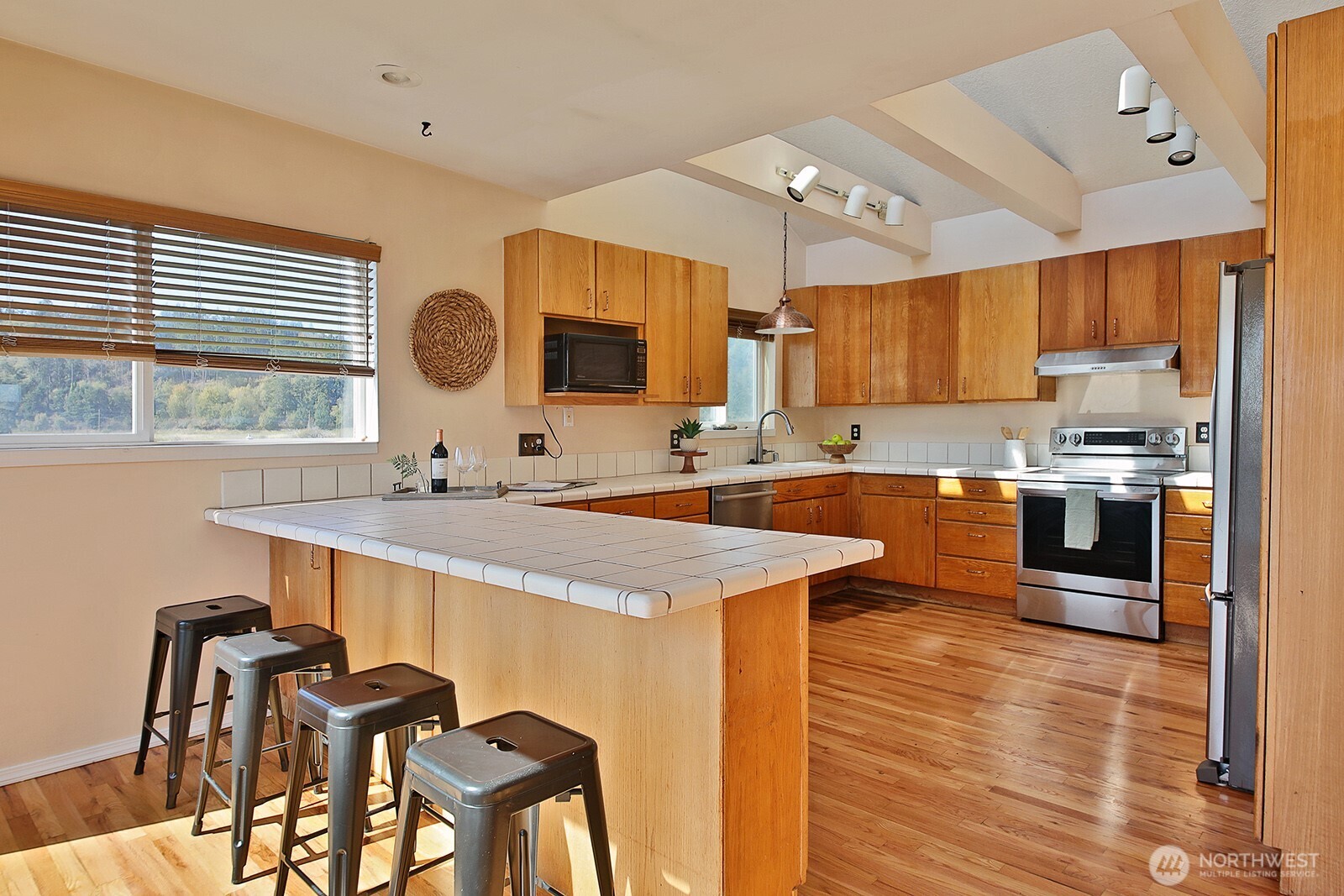 2013 Shore Avenue Property Photo 15