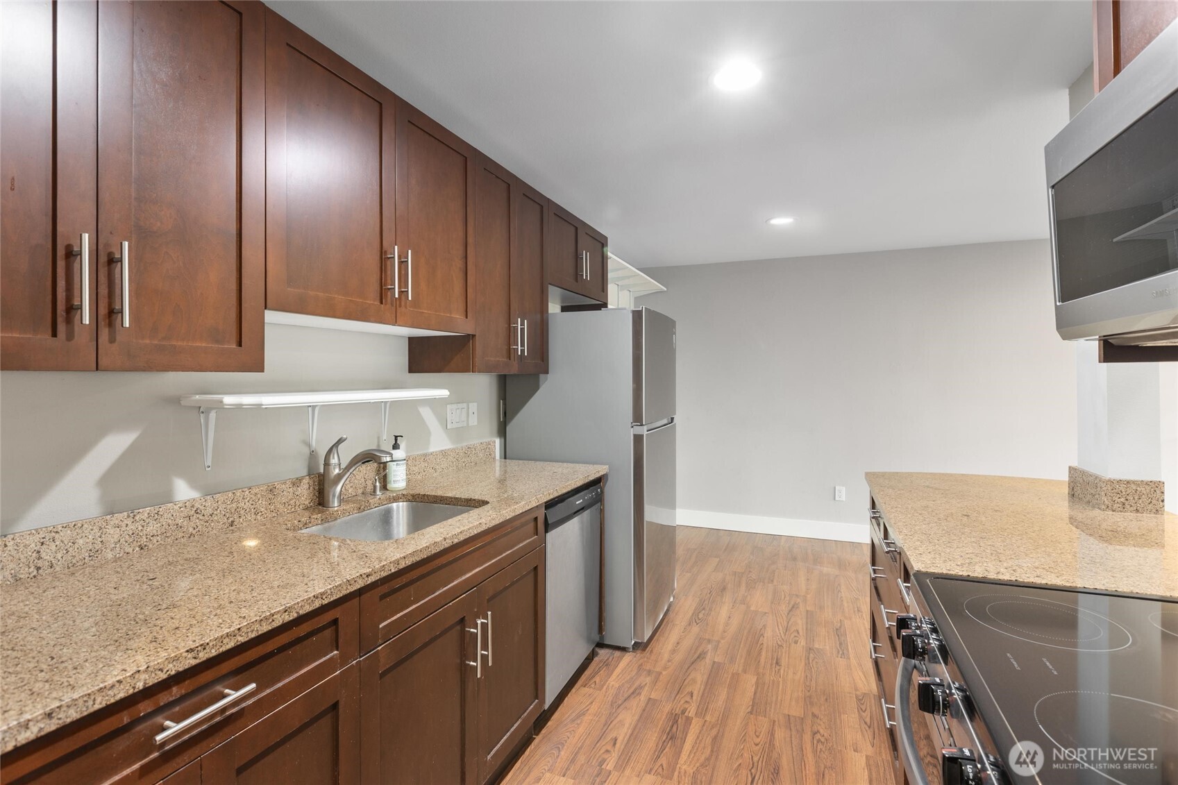 21307 48th Avenue C104 Property Photo 6