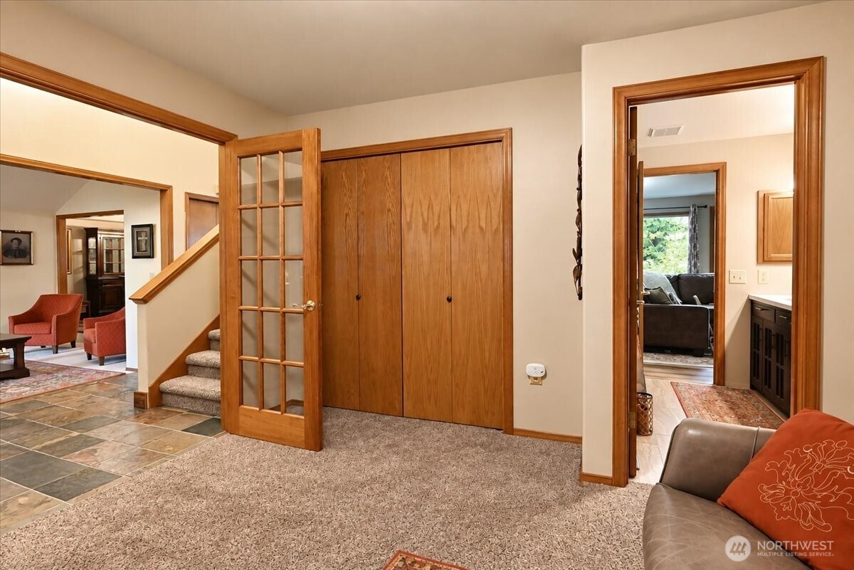 18316 Cedarbough Loop Property Photo 4