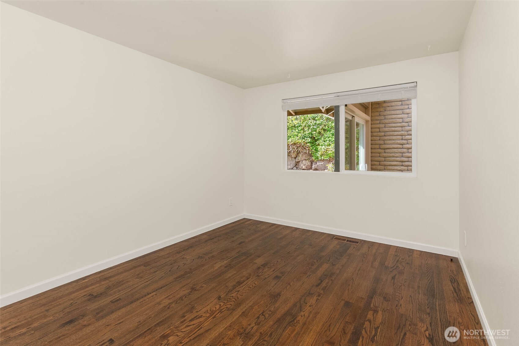 1635 180th Avenue Property Photo 11