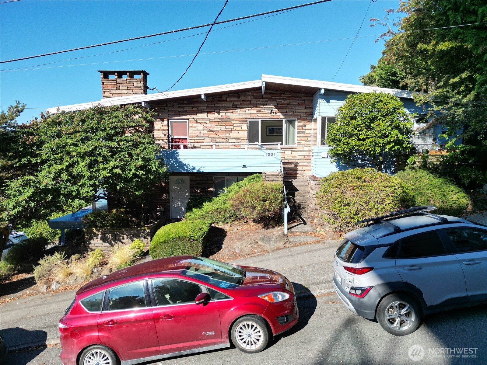 1001 1st Avenue Property Photo 2
