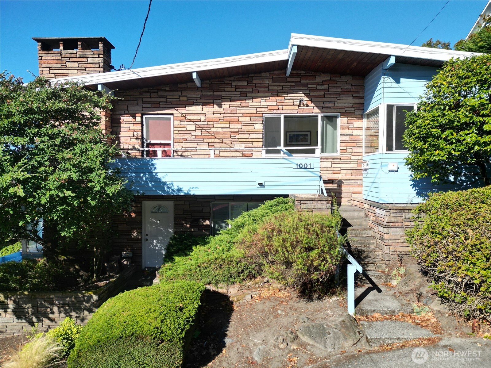 1001 1st Avenue Property Photo 5