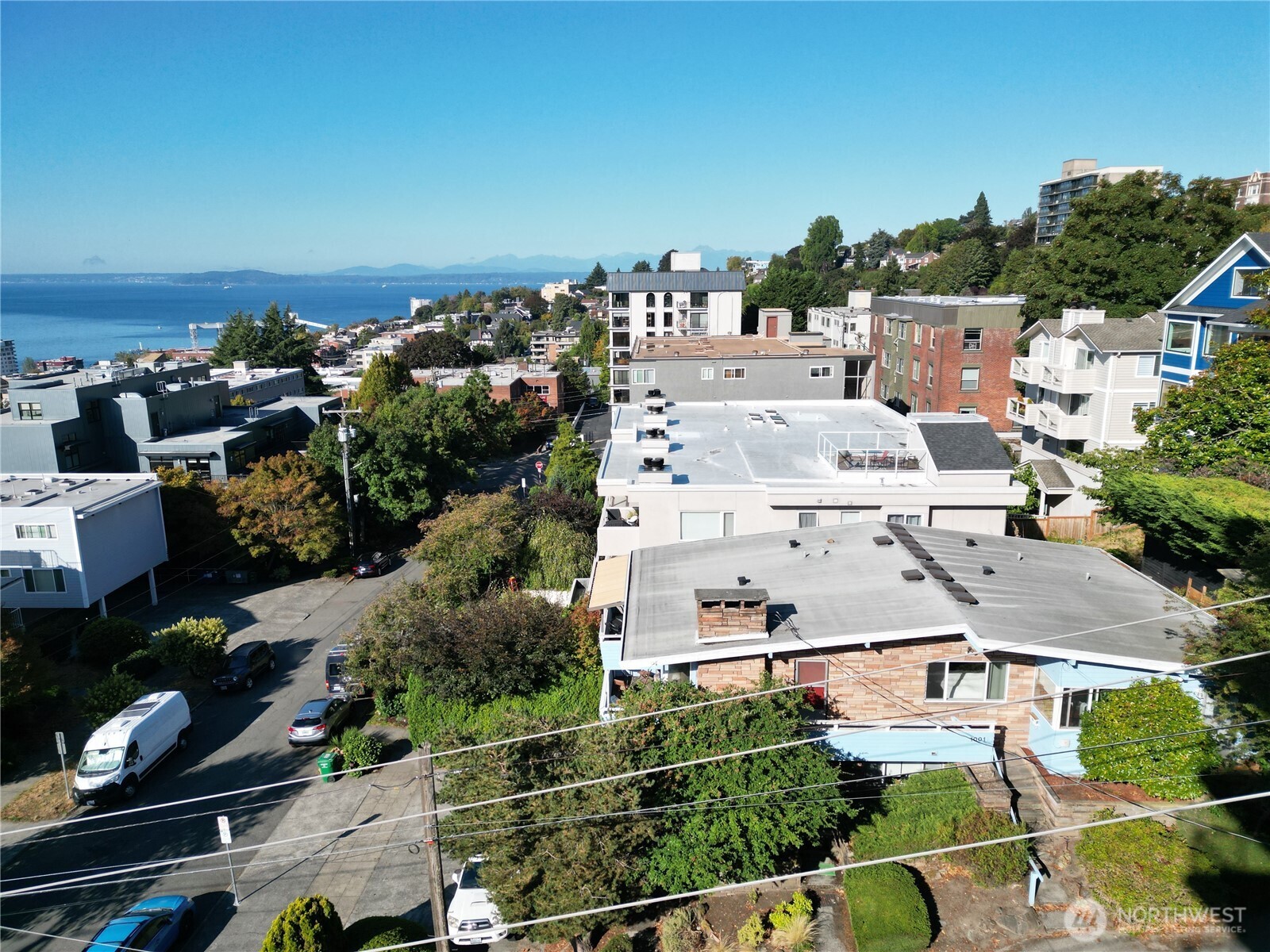 1001 1st Avenue Property Photo 7