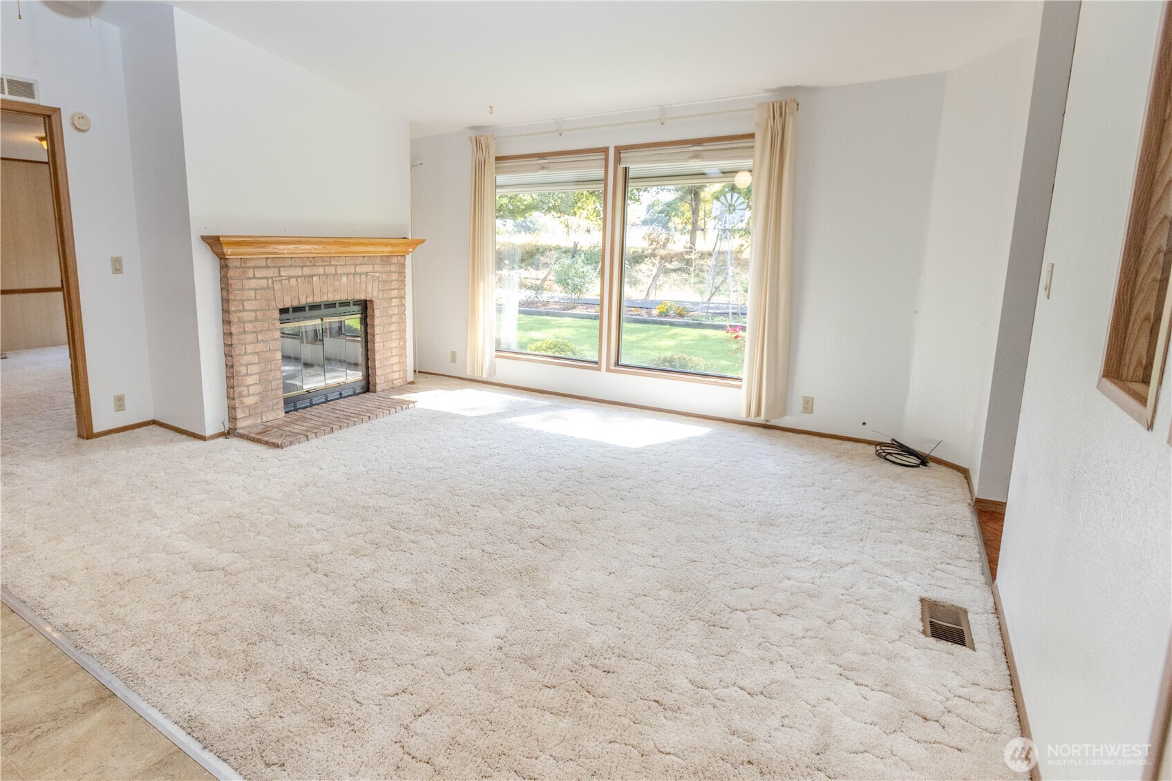 1464 Sandpiper Lane Property Photo 4