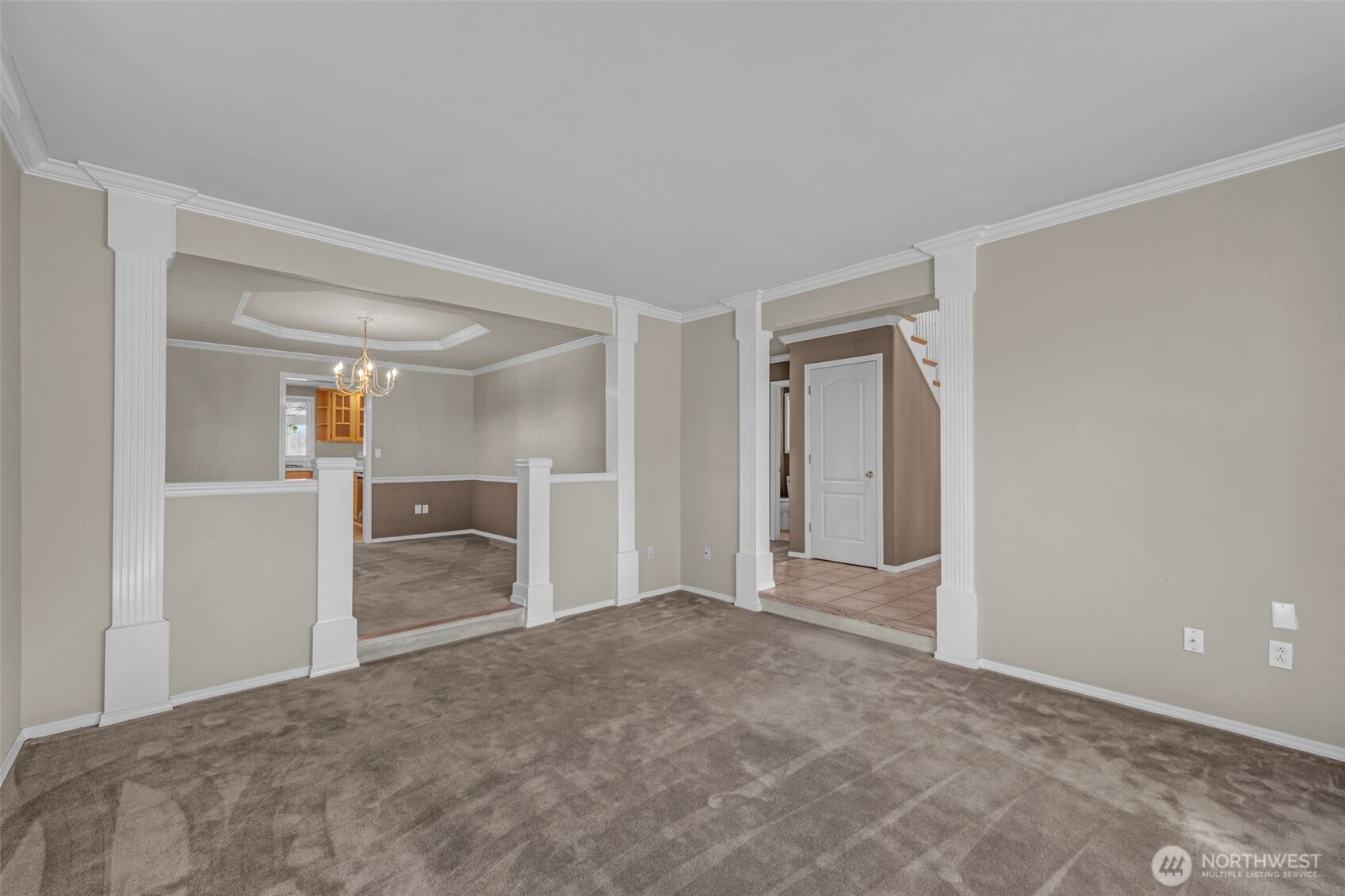 17336 Military Road Property Photo 4