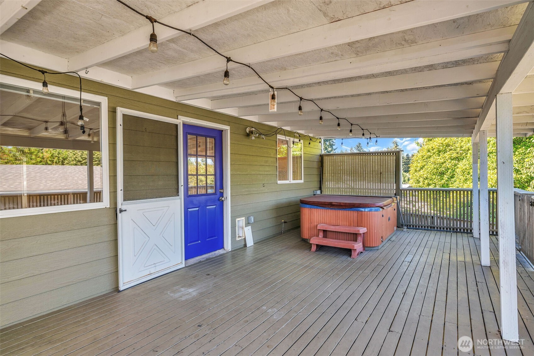 17336 Military Road Property Photo 10