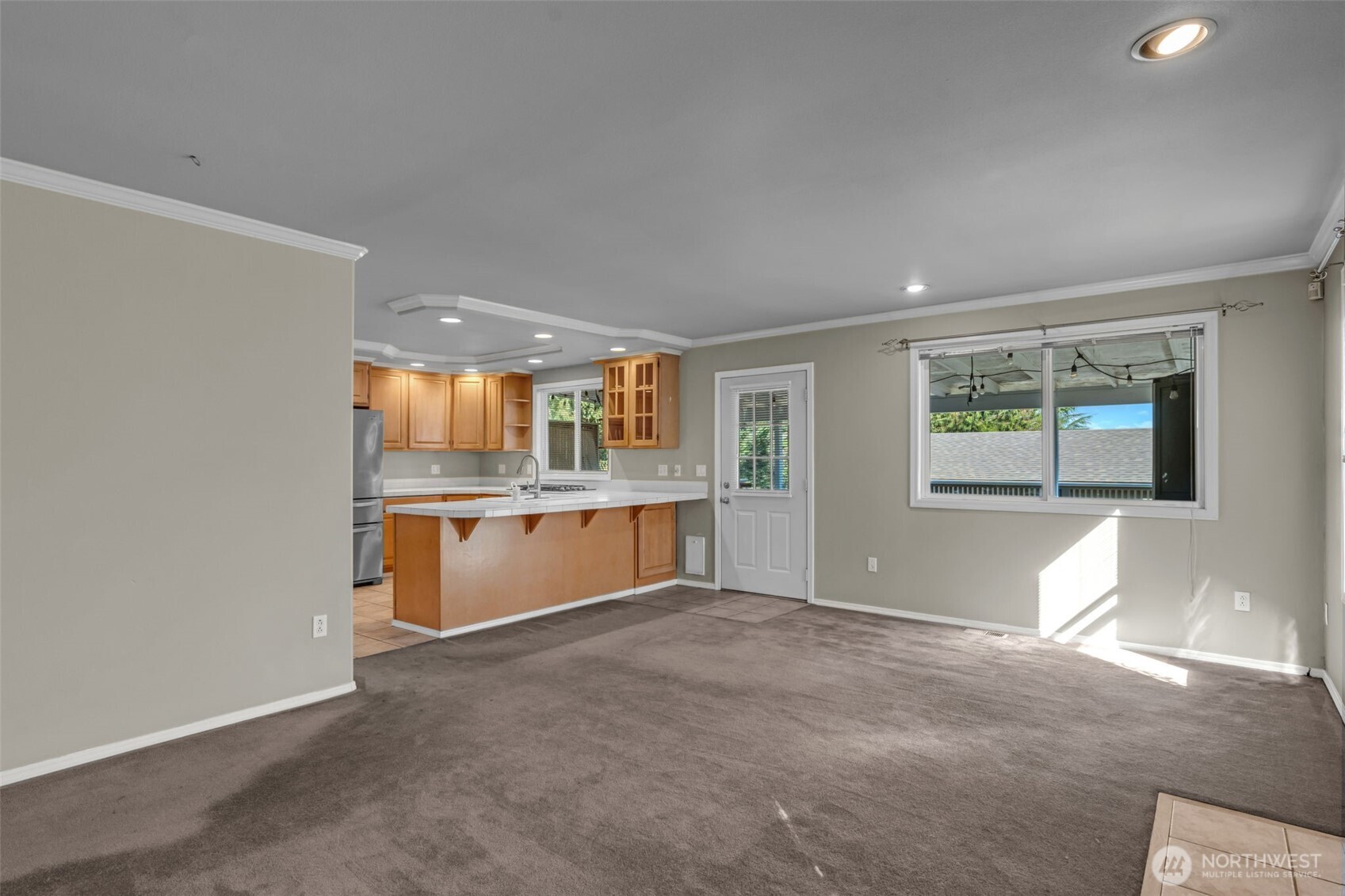 17336 Military Road Property Photo 11