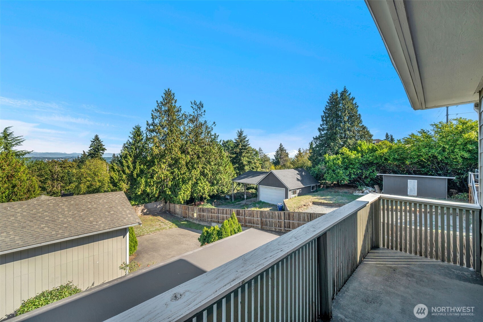 17336 Military Road Property Photo 16