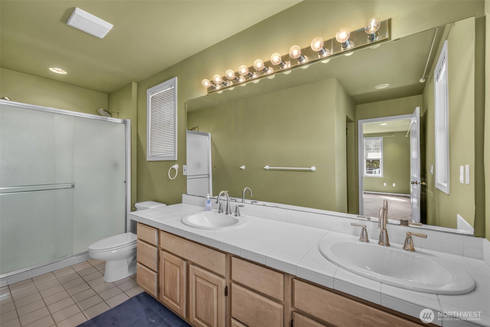 17336 Military Road Property Photo 17