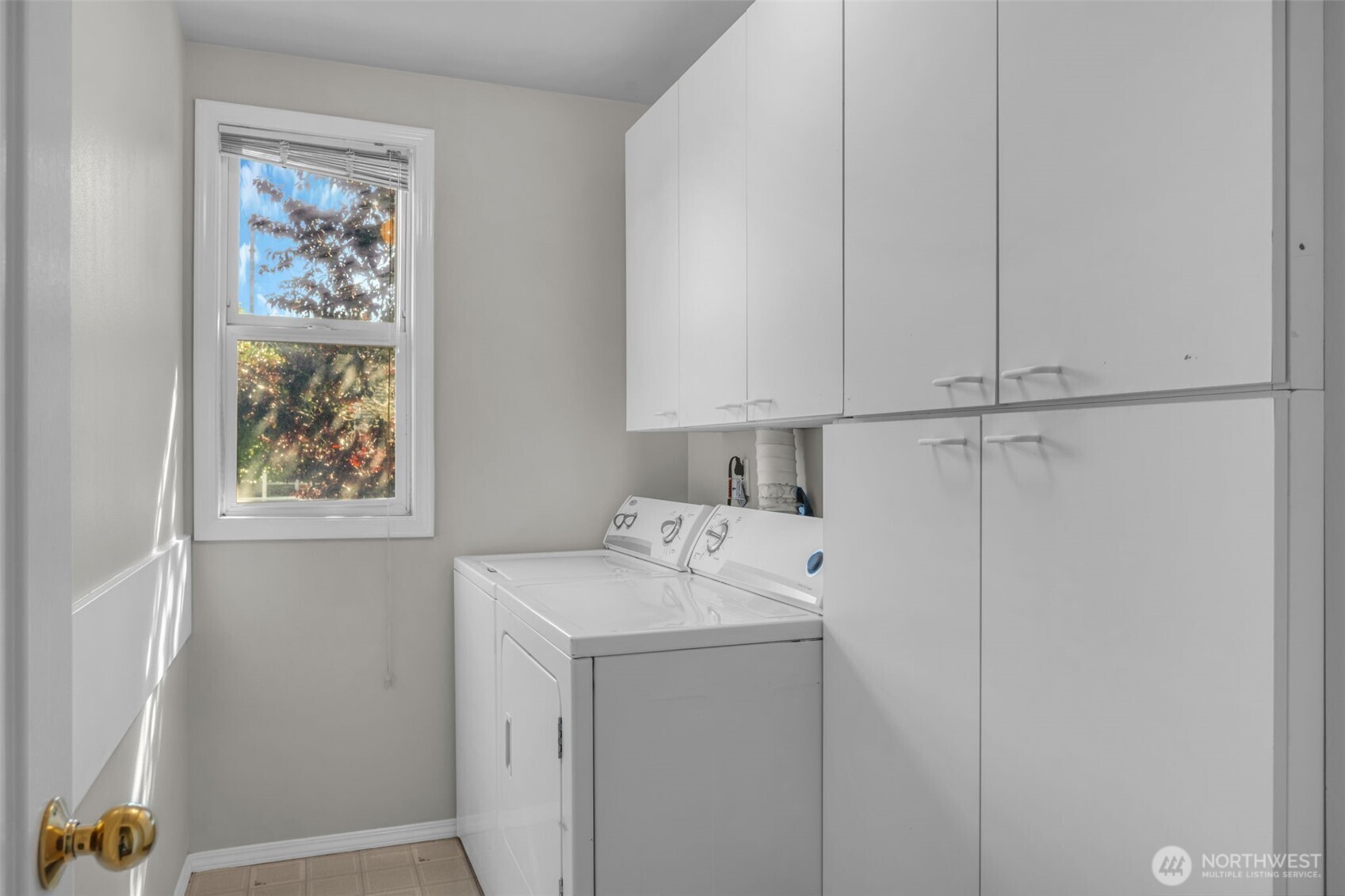 17336 Military Road Property Photo 22
