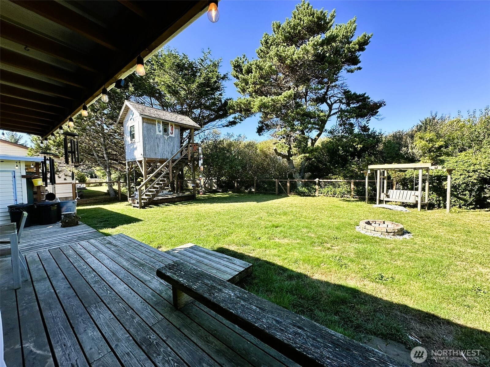 564 Ensign Avenue Property Photo 20
