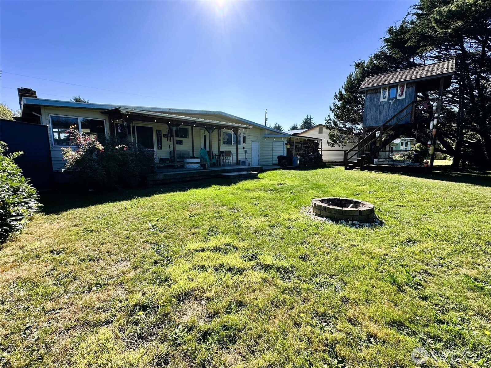 564 Ensign Avenue Property Photo 23