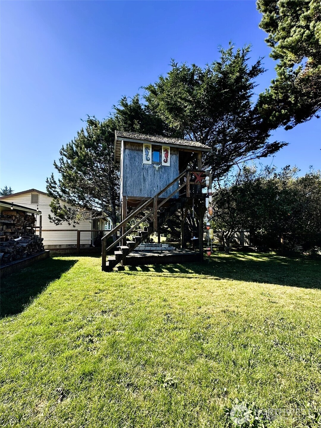 564 Ensign Avenue Property Photo 26