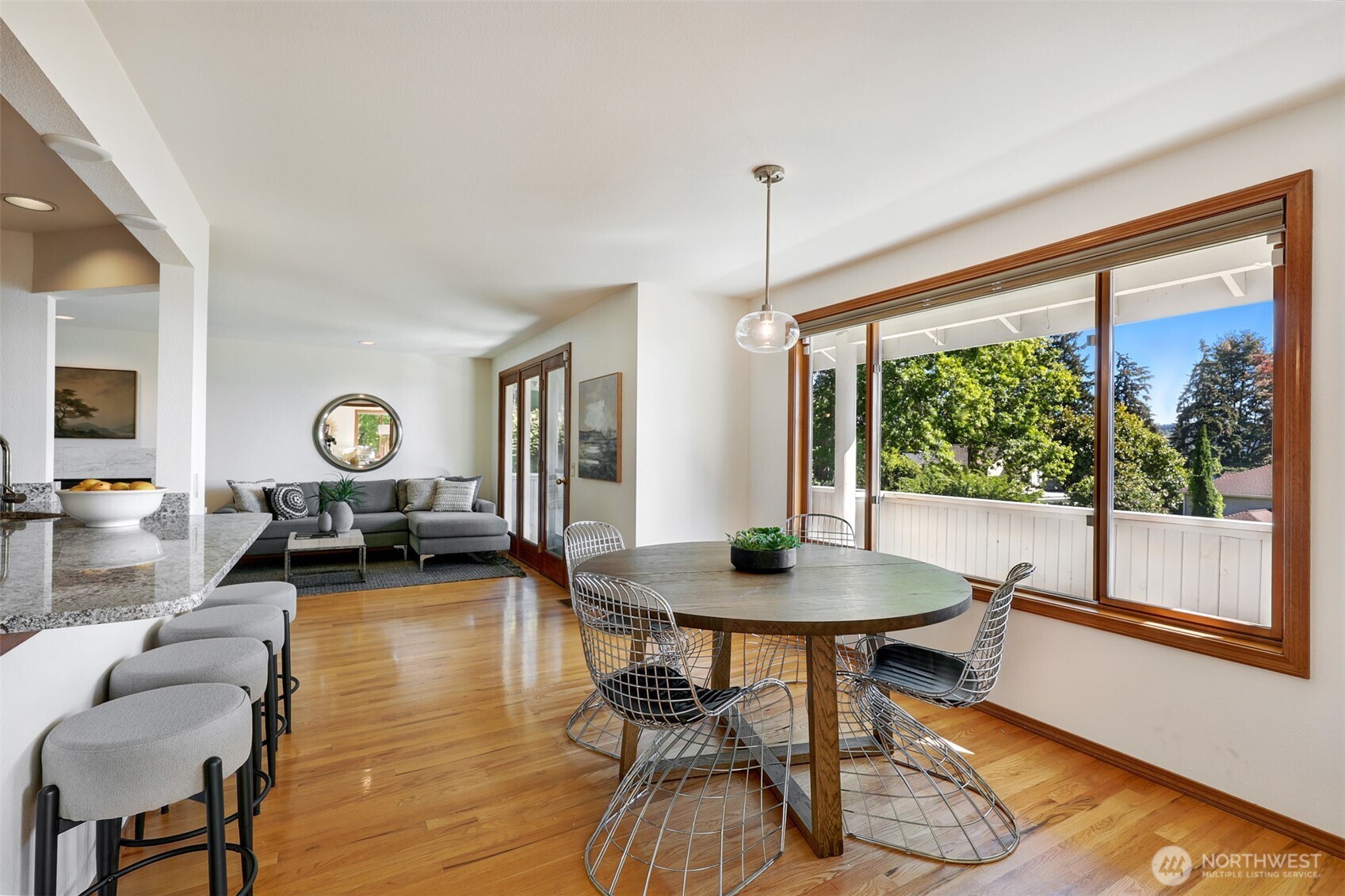 13025 42nd Avenue Property Photo 8