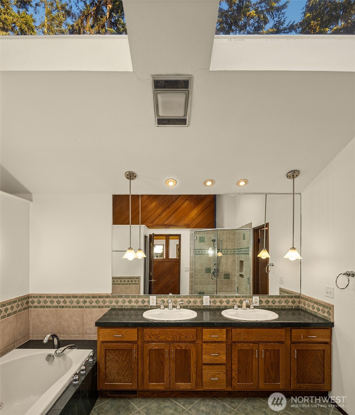 7016 165th Place Property Photo 18