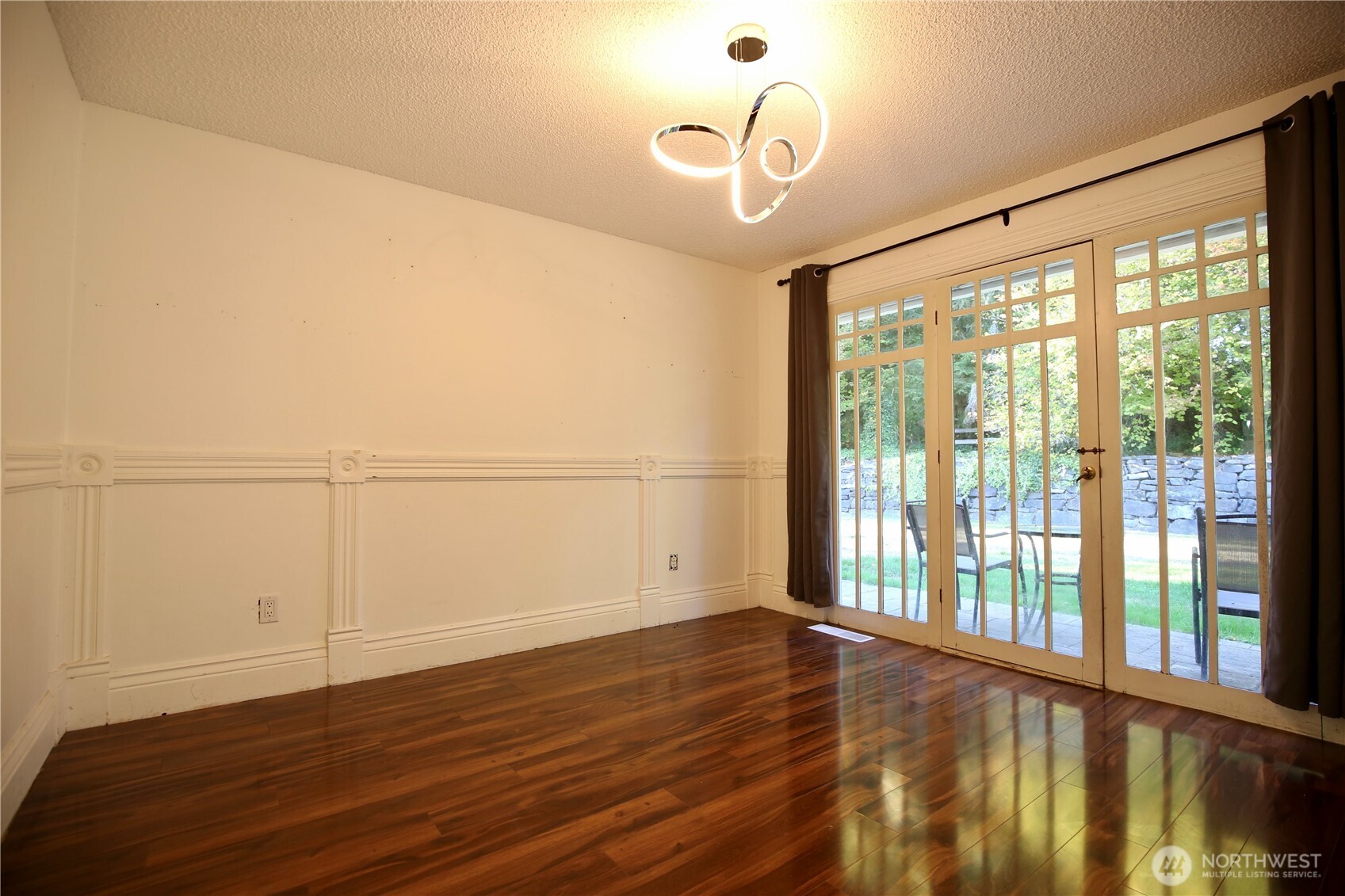 7307 Artondale Drive Property Photo 9