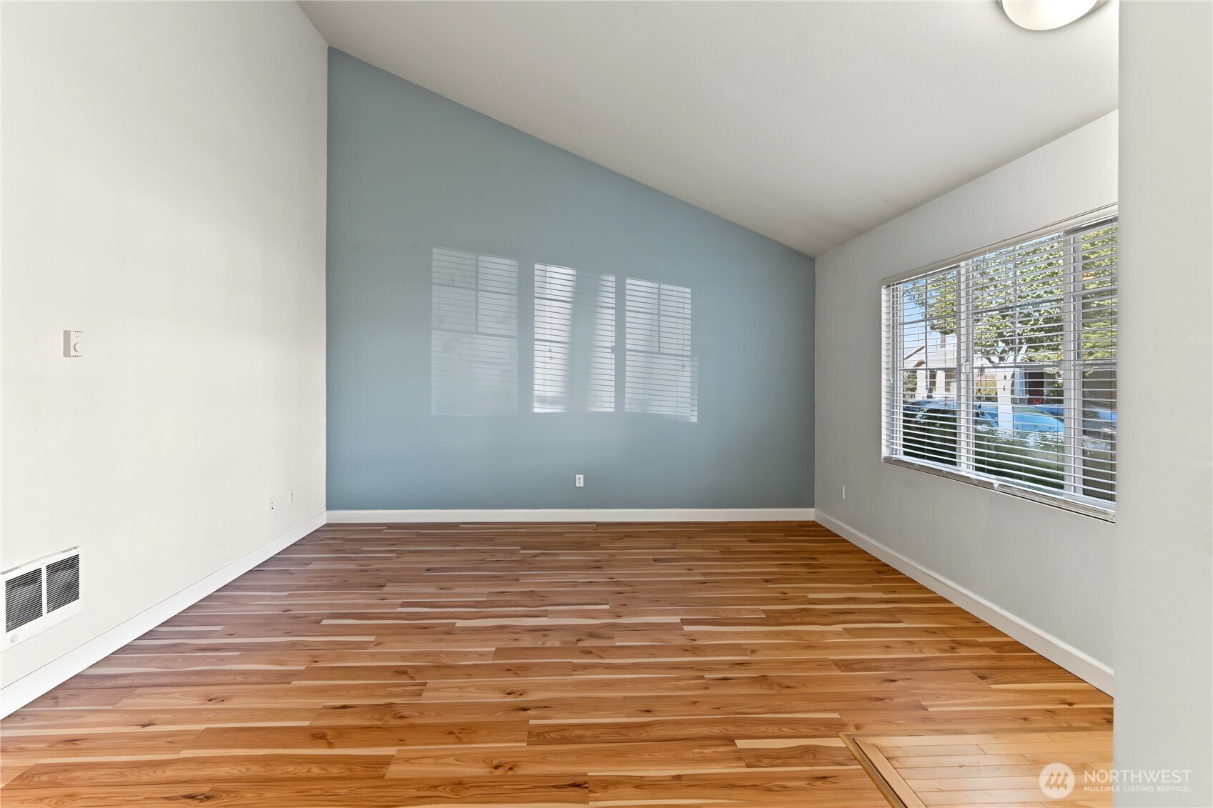 6609 Indiana Street Property Photo 6