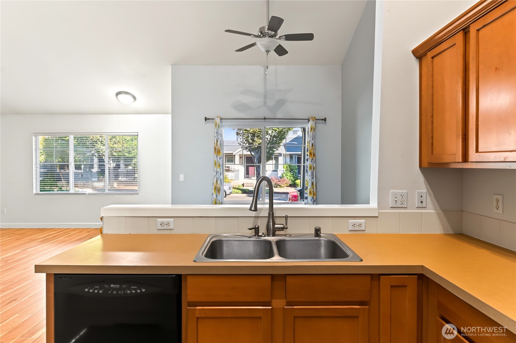 6609 Indiana Street Property Photo 11