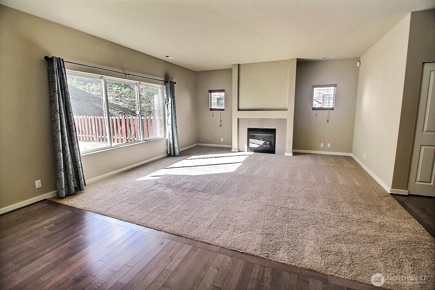 6321 Victoria Avenue Property Photo 6