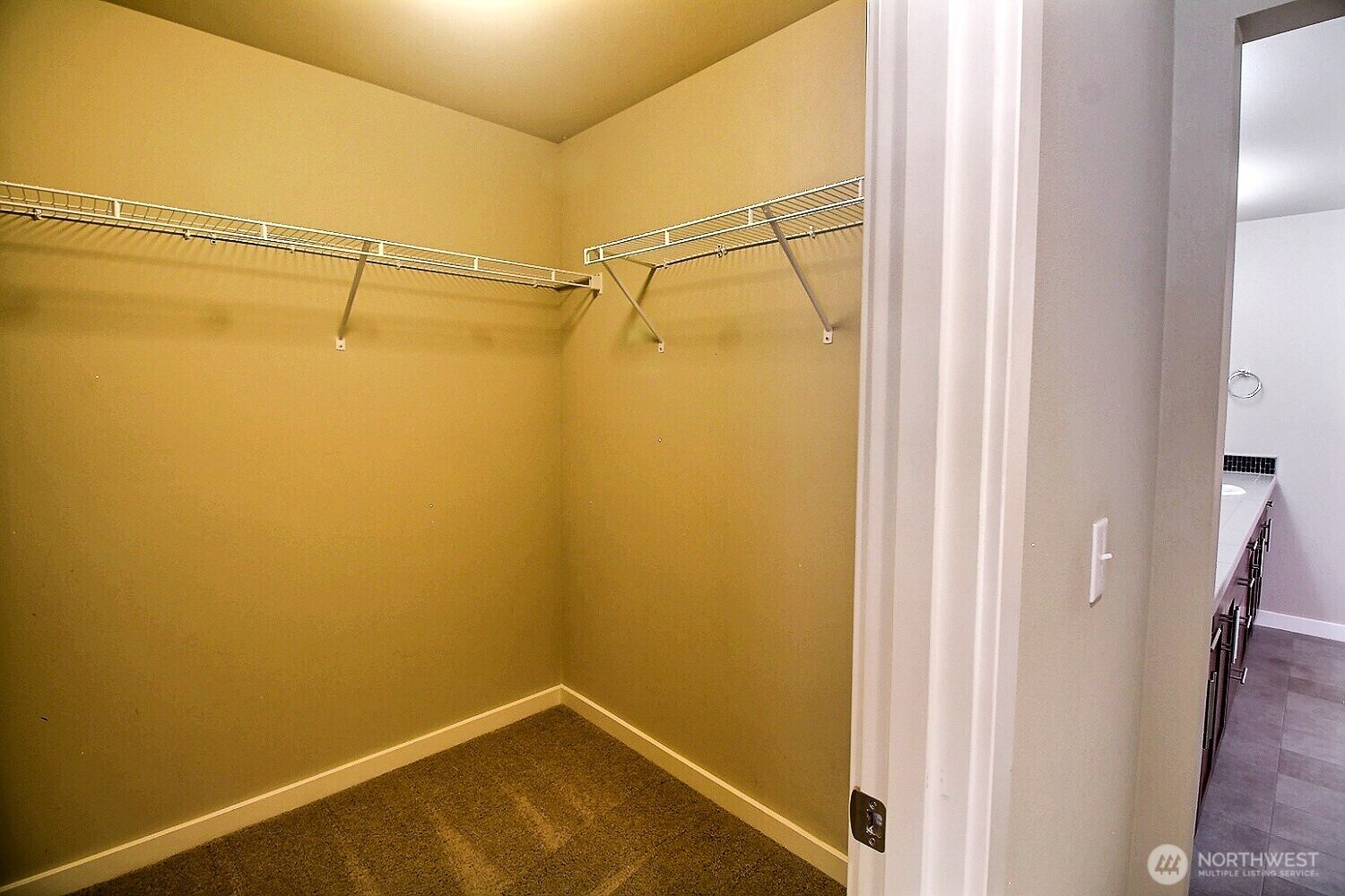 6321 Victoria Avenue Property Photo 10
