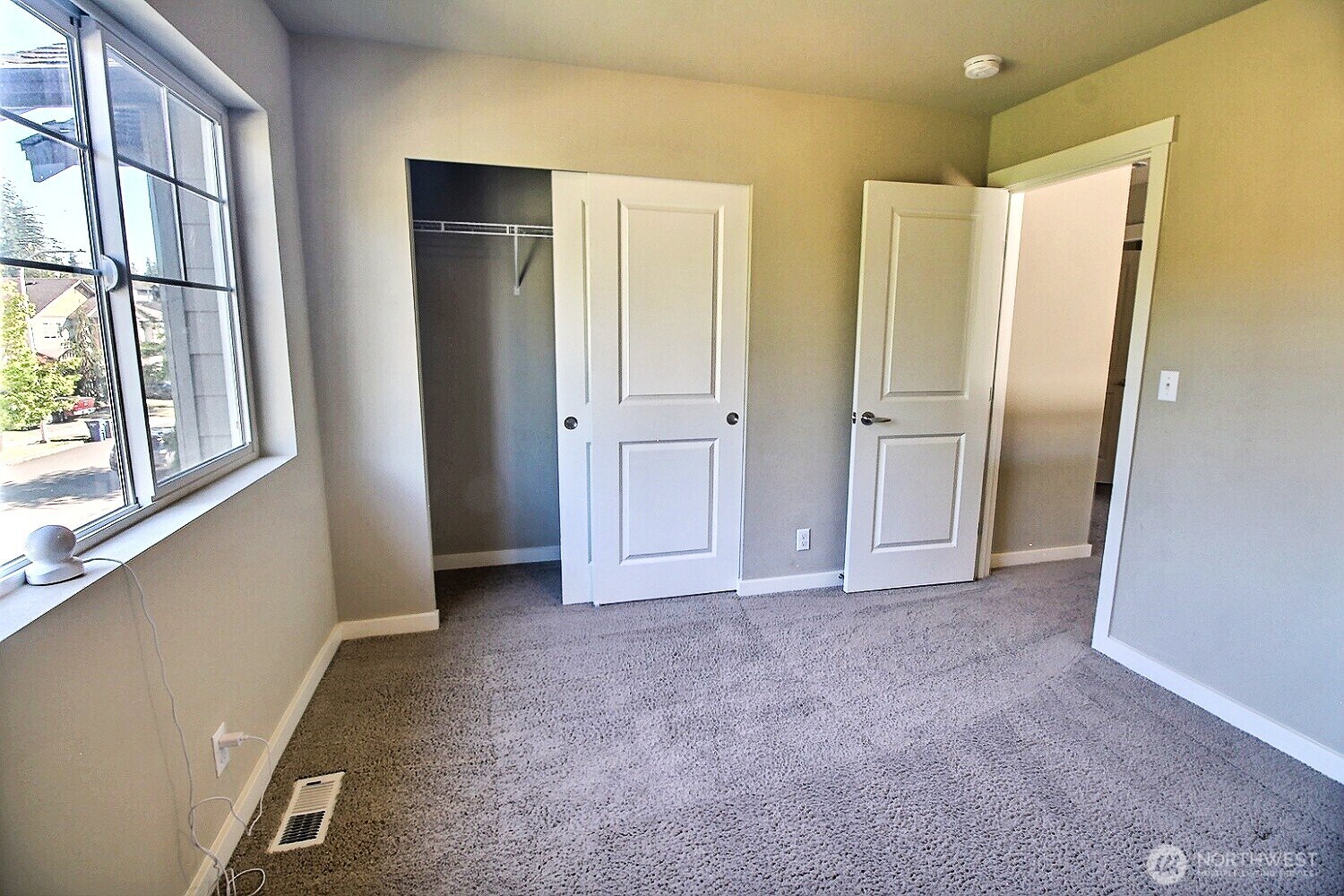 6321 Victoria Avenue Property Photo 15