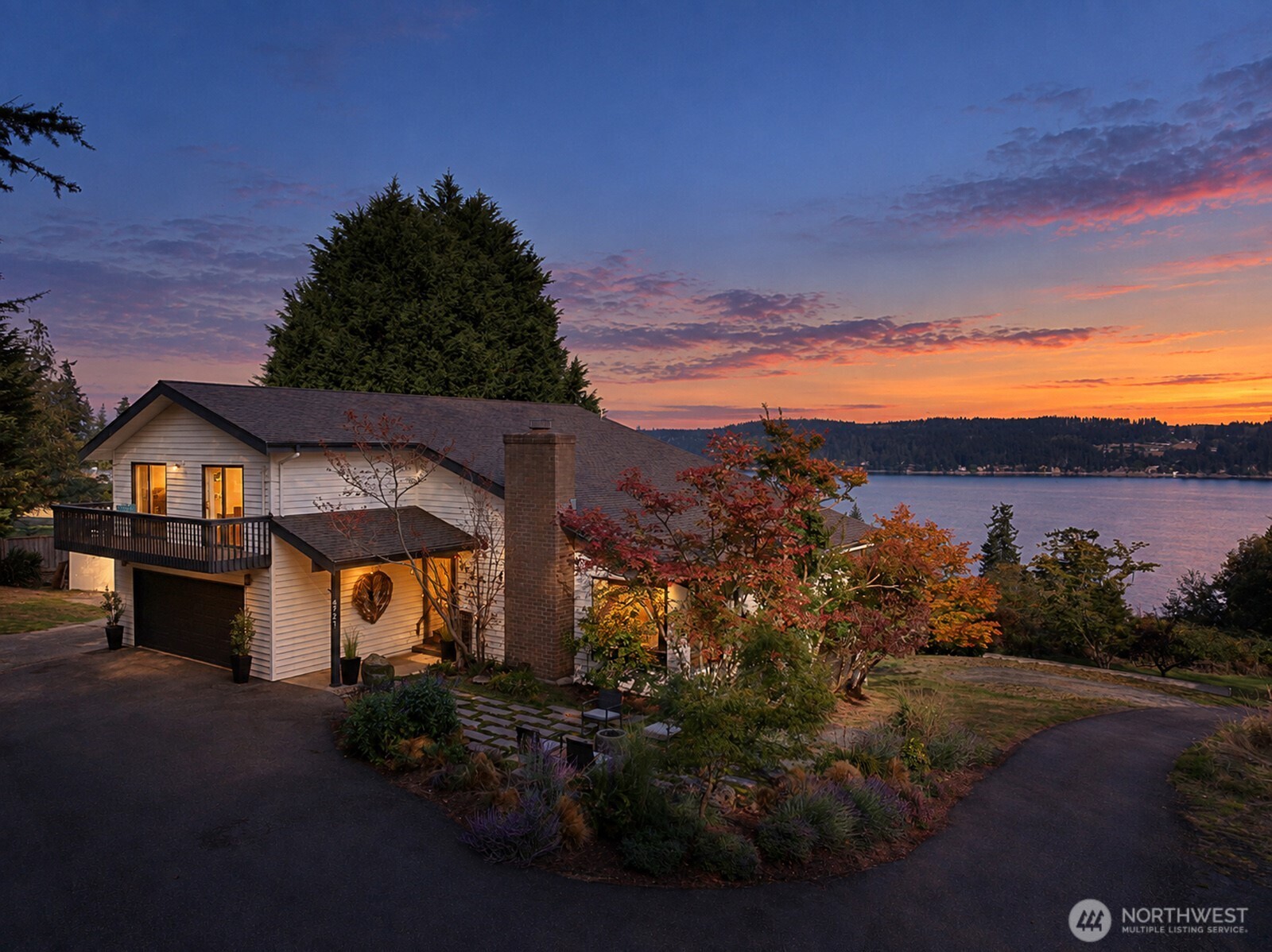 4721 Honeymoon Bay Road Property Photo 1