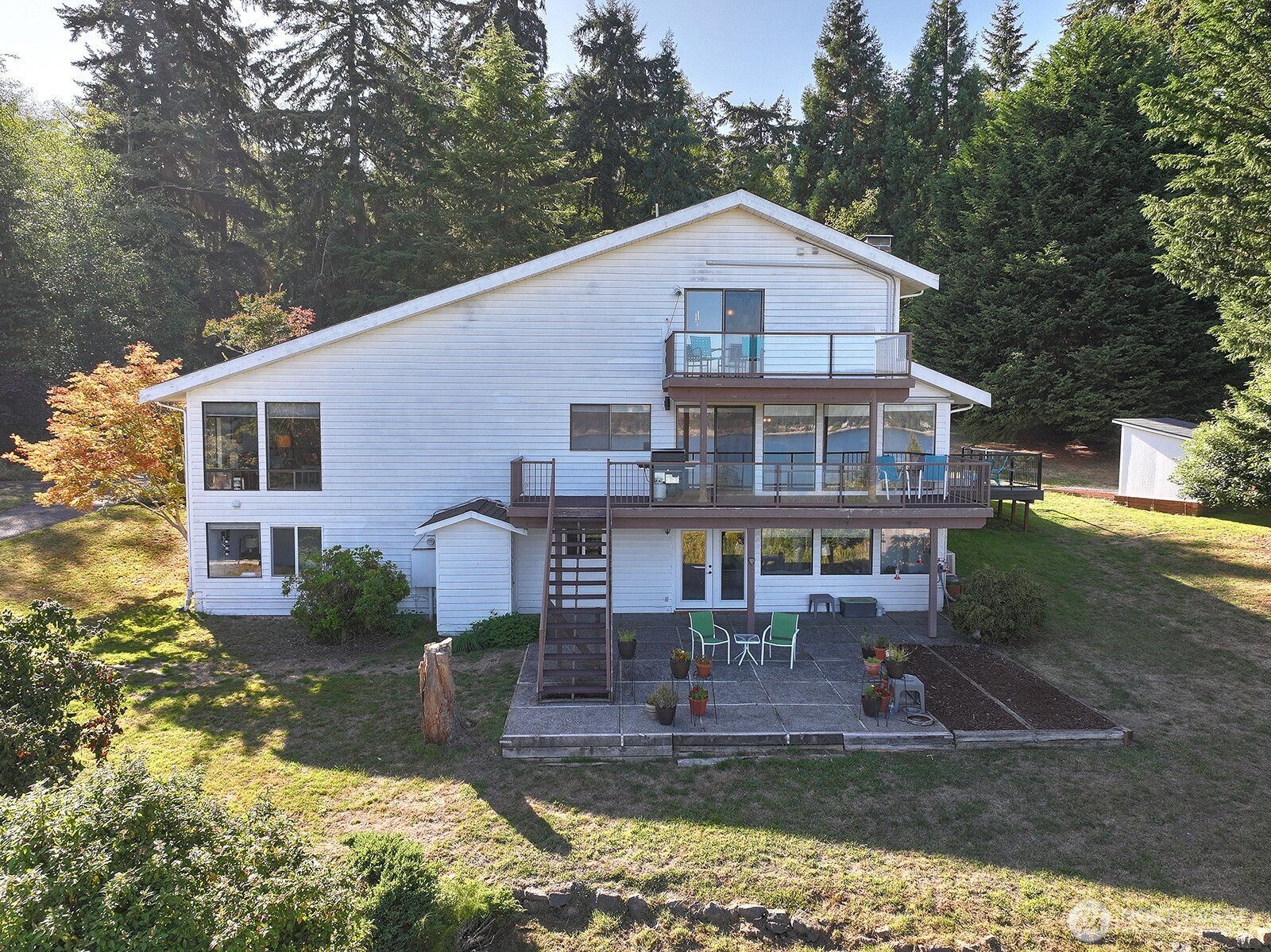 4721 Honeymoon Bay Road Property Photo 5