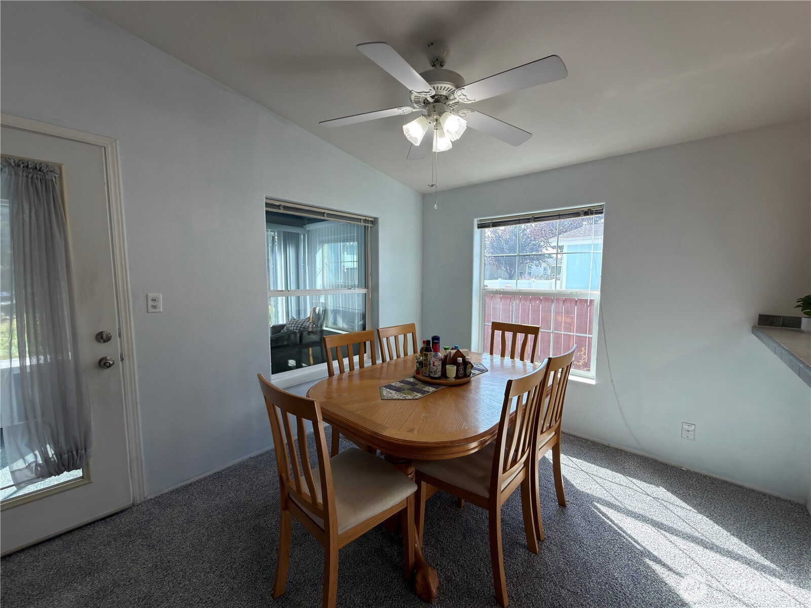 524 N 7th Avenue Property Photo 10