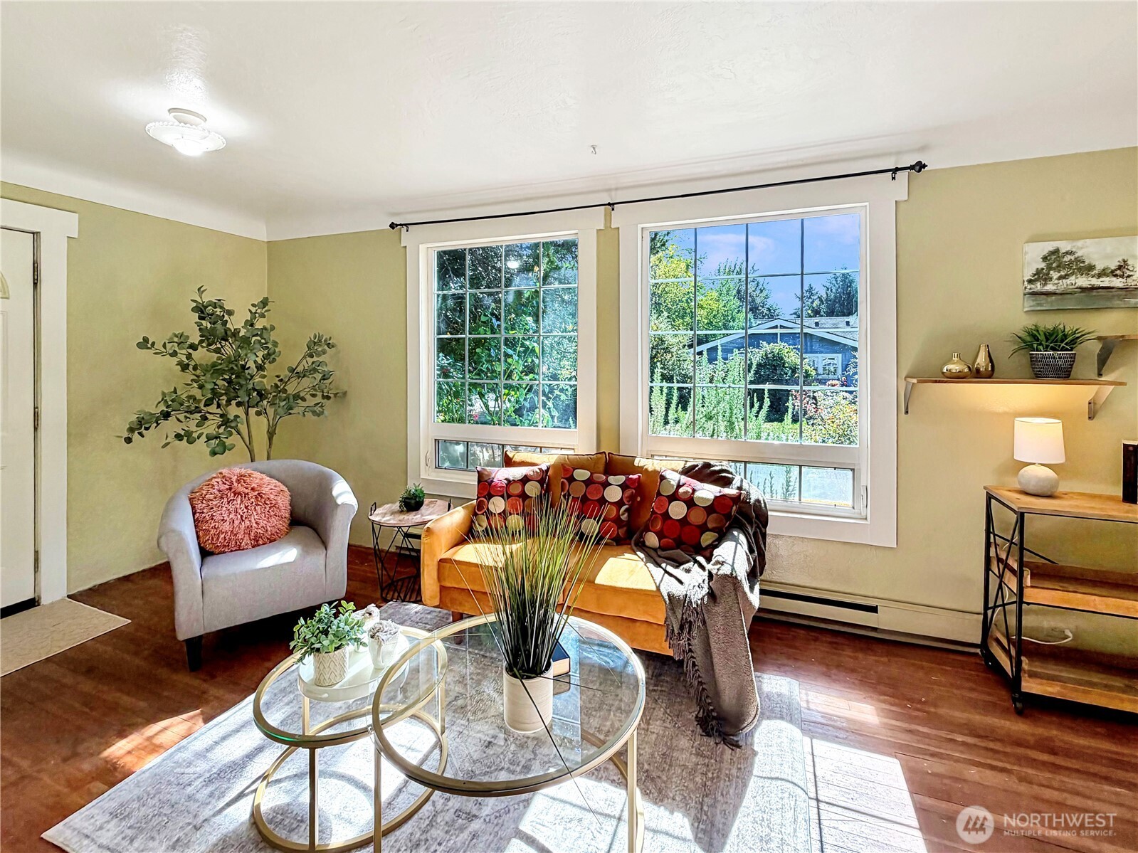 403 Cushing Street Property Photo 7