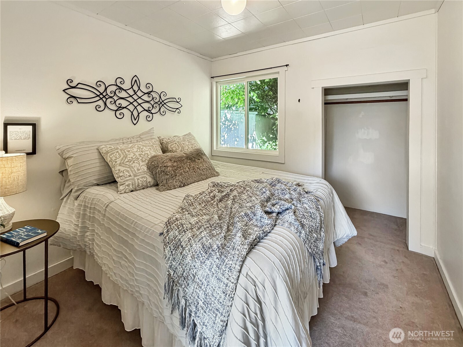 403 Cushing Street Property Photo 15