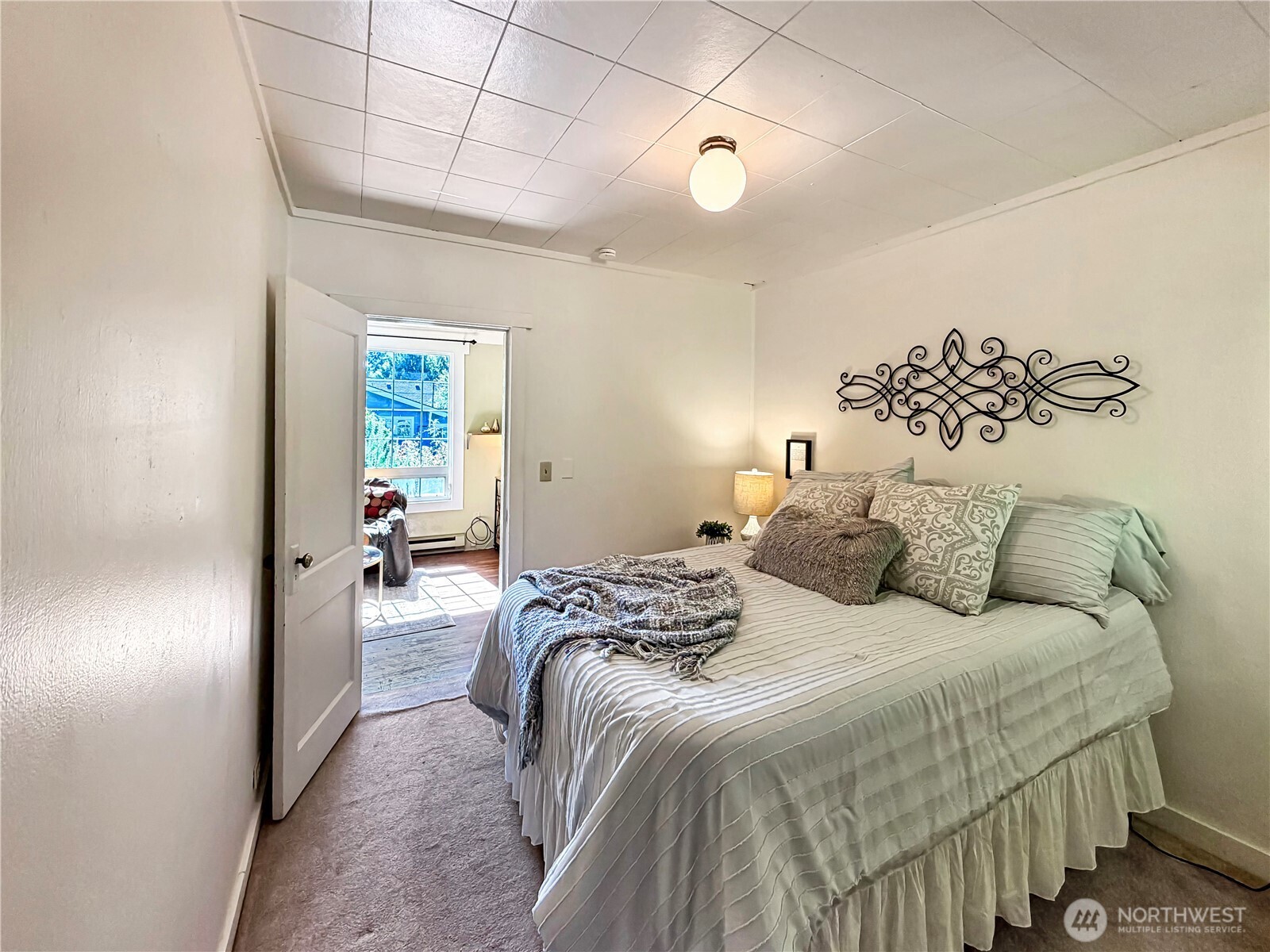 403 Cushing Street Property Photo 16