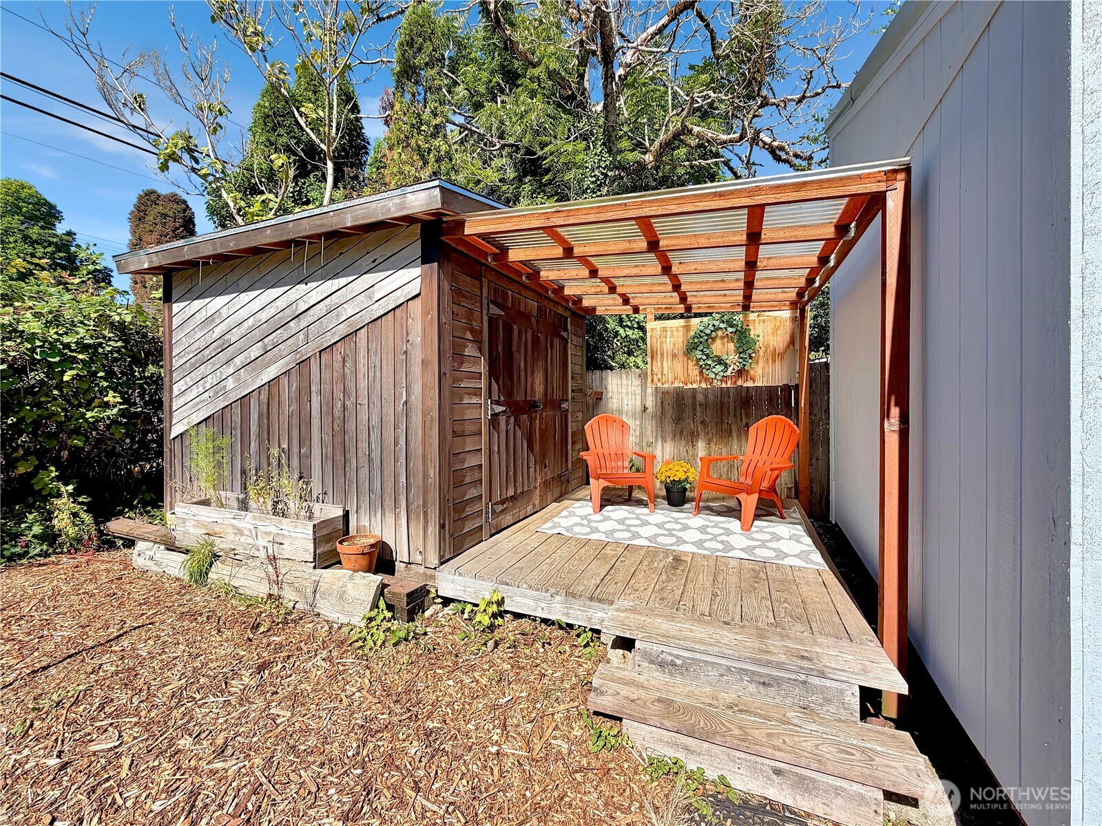 403 Cushing Street Property Photo 22