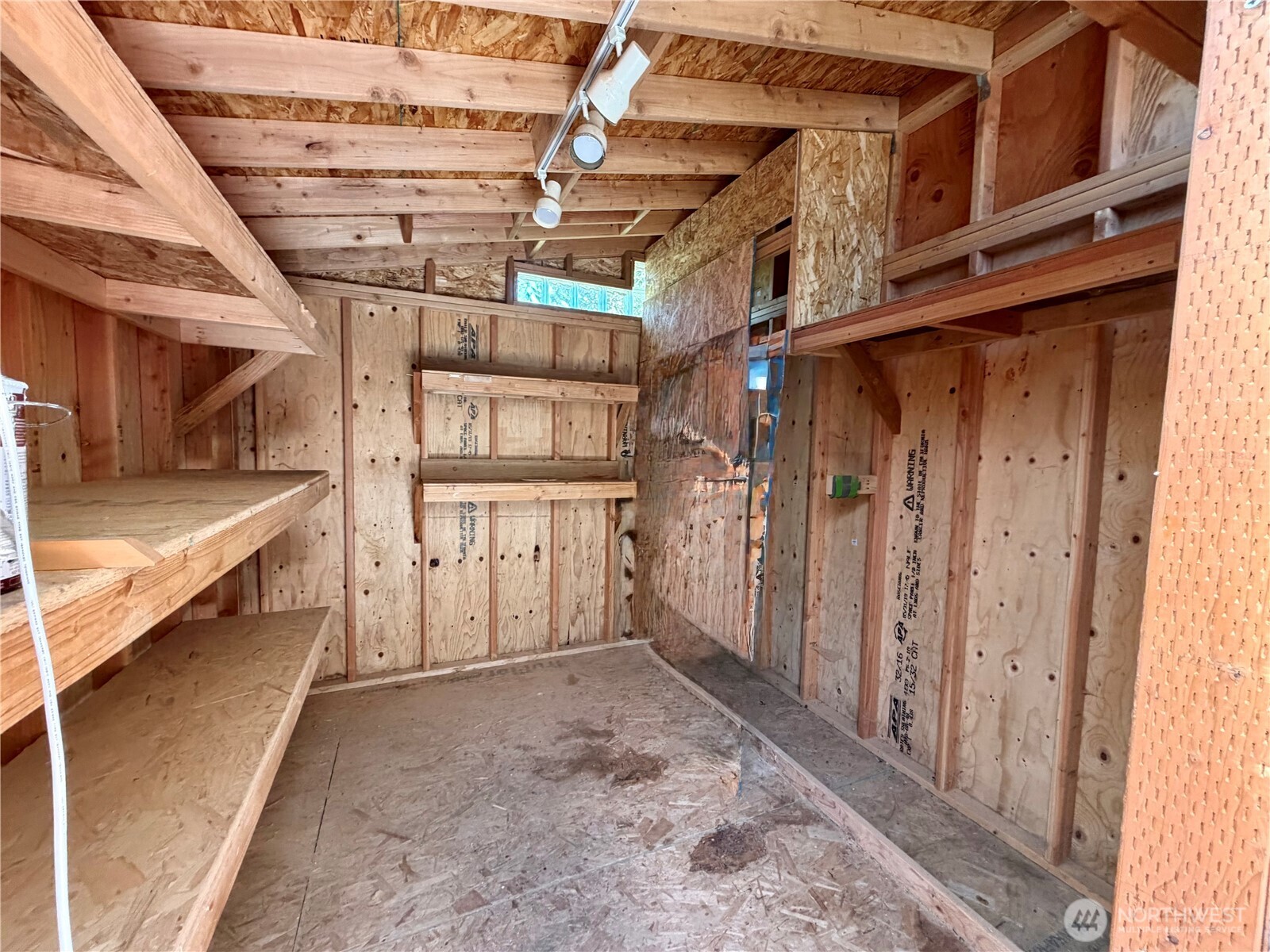 403 Cushing Street Property Photo 23