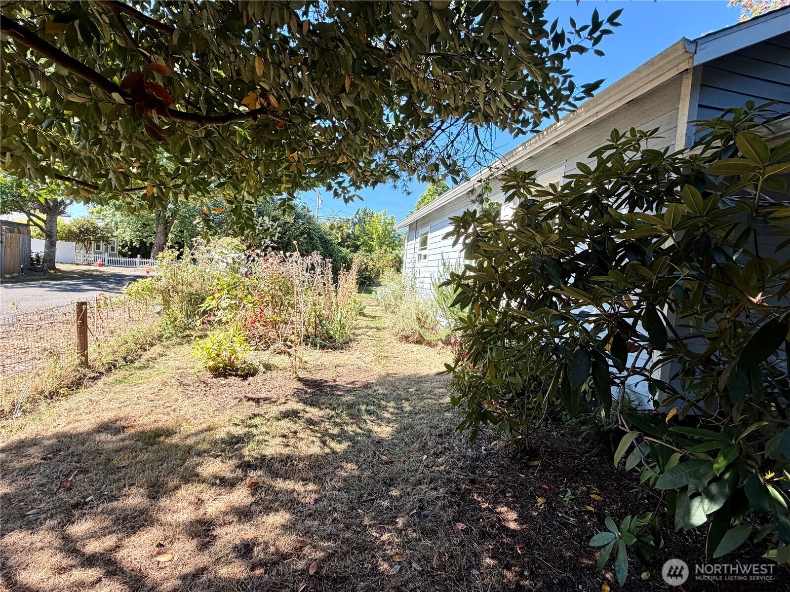 403 Cushing Street Property Photo 28