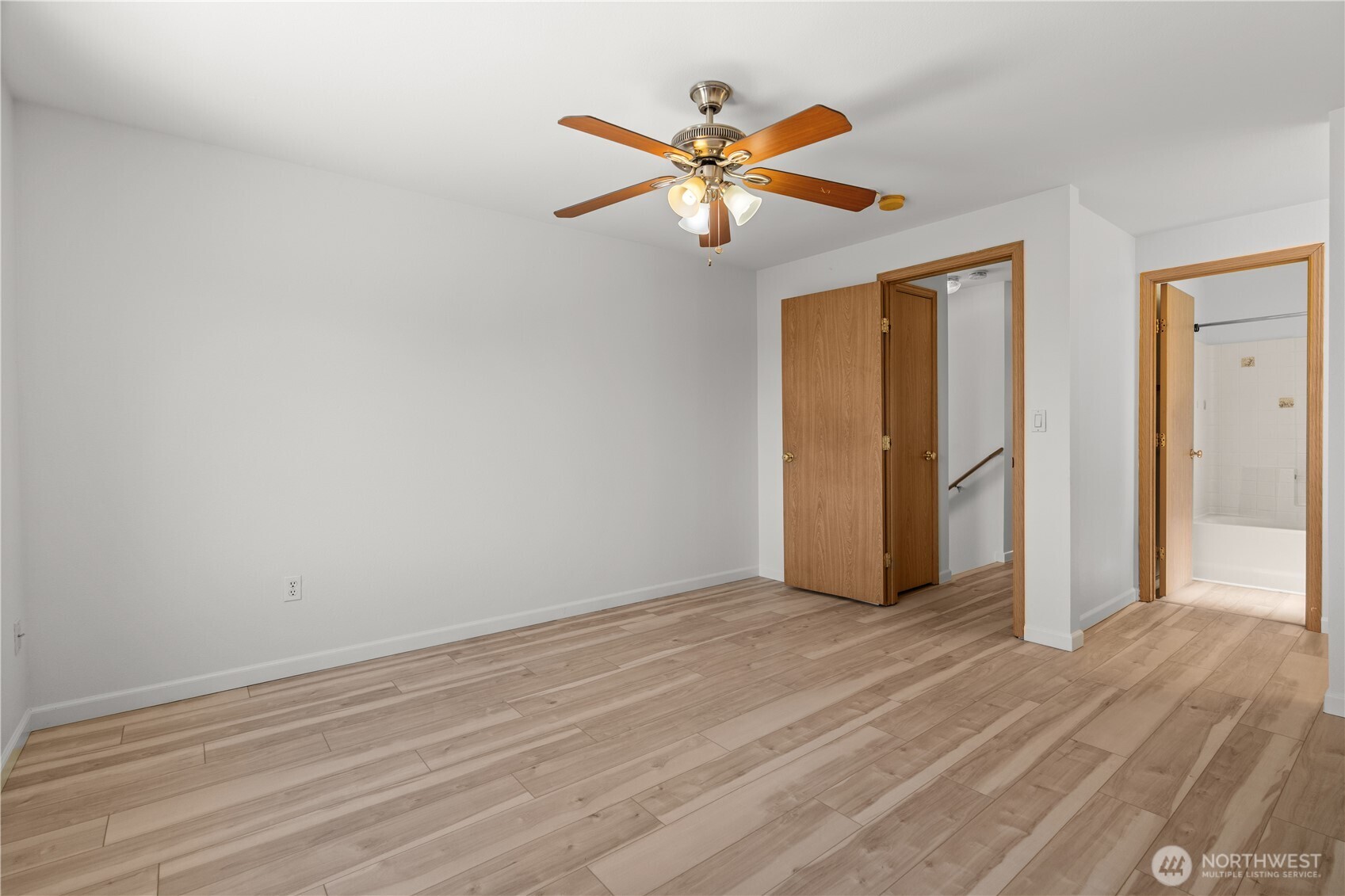 19920 14th Avenue Property Photo 8