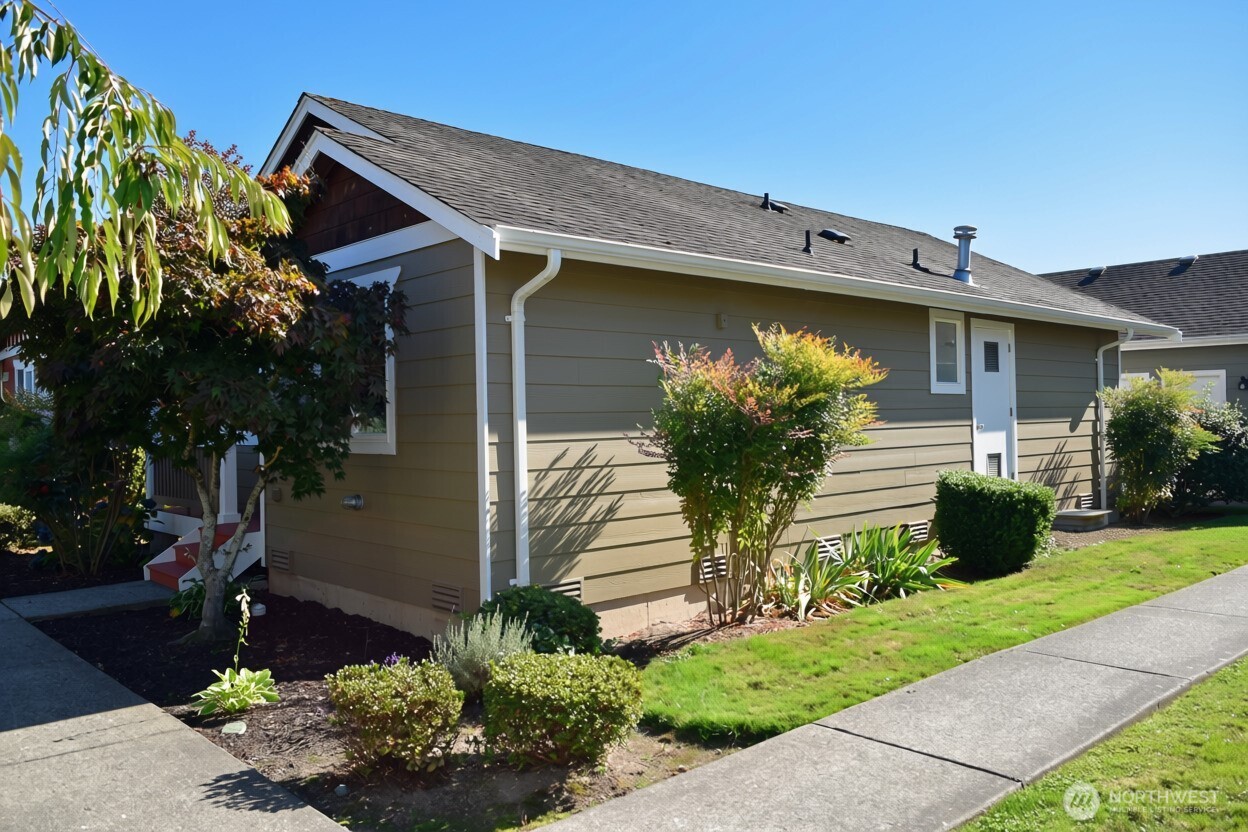1803 Wildflower Way Property Photo 20