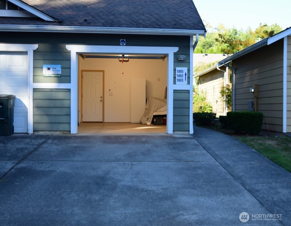 1803 Wildflower Way Property Photo 23