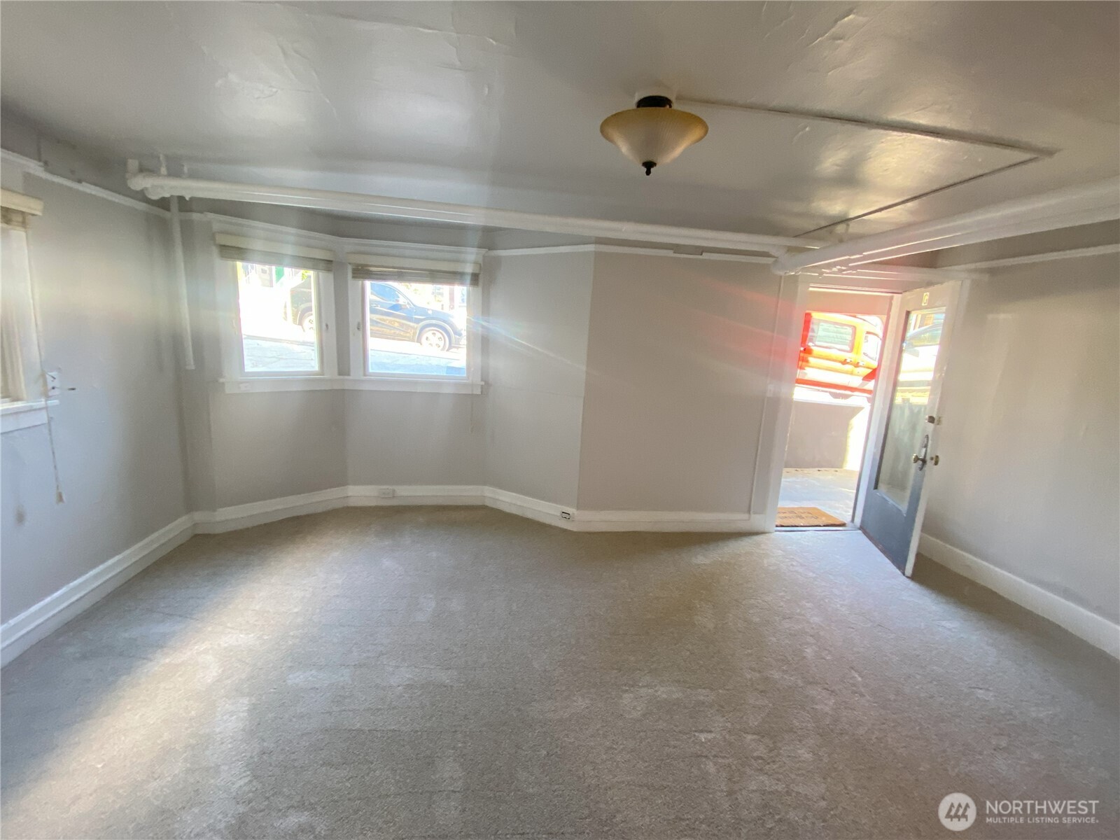 819 6th Avenue Property Photo 20