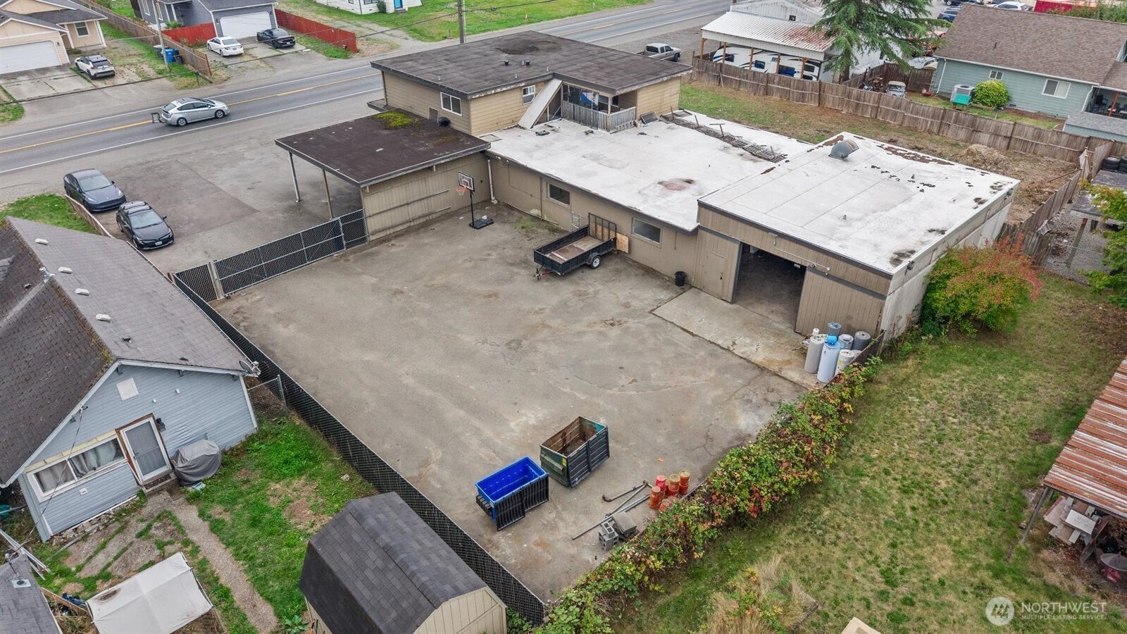 9412 Portland Avenue Property Photo 4