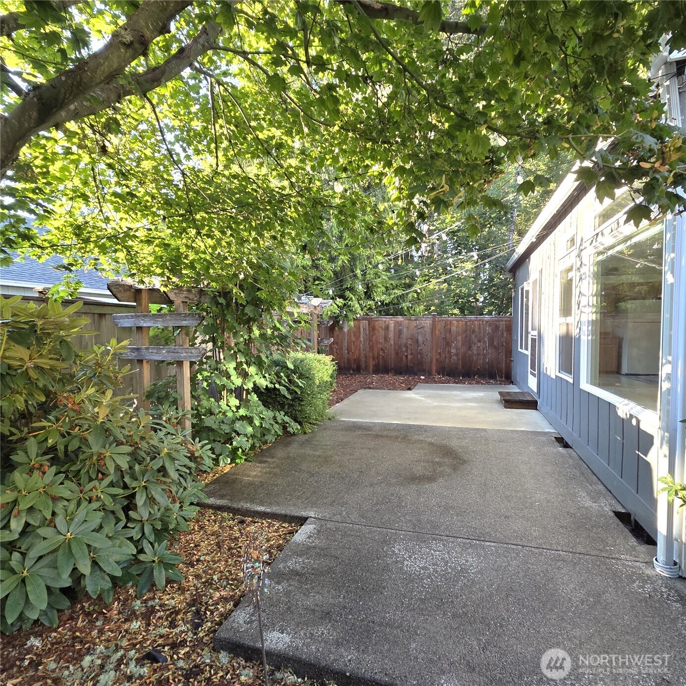 6039 Bryanston Lane Property Photo 8