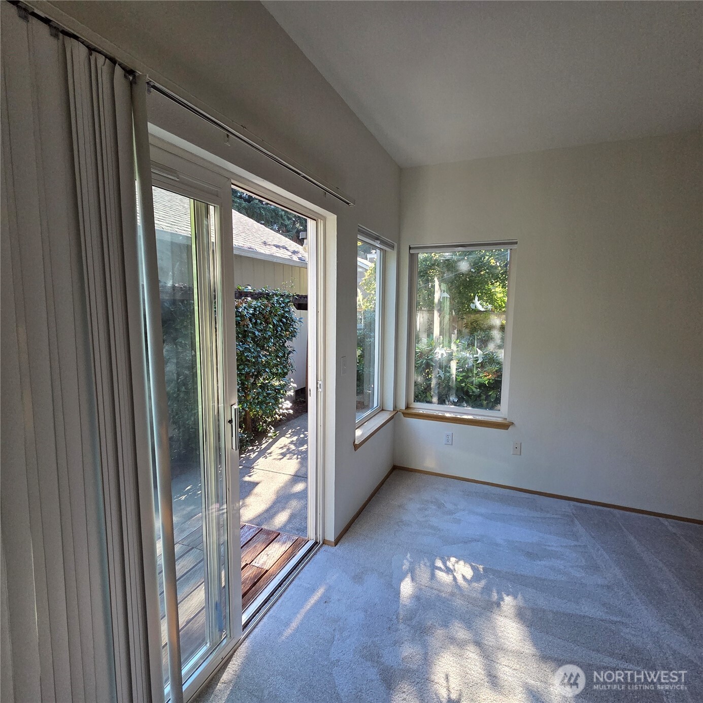 6039 Bryanston Lane Property Photo 17