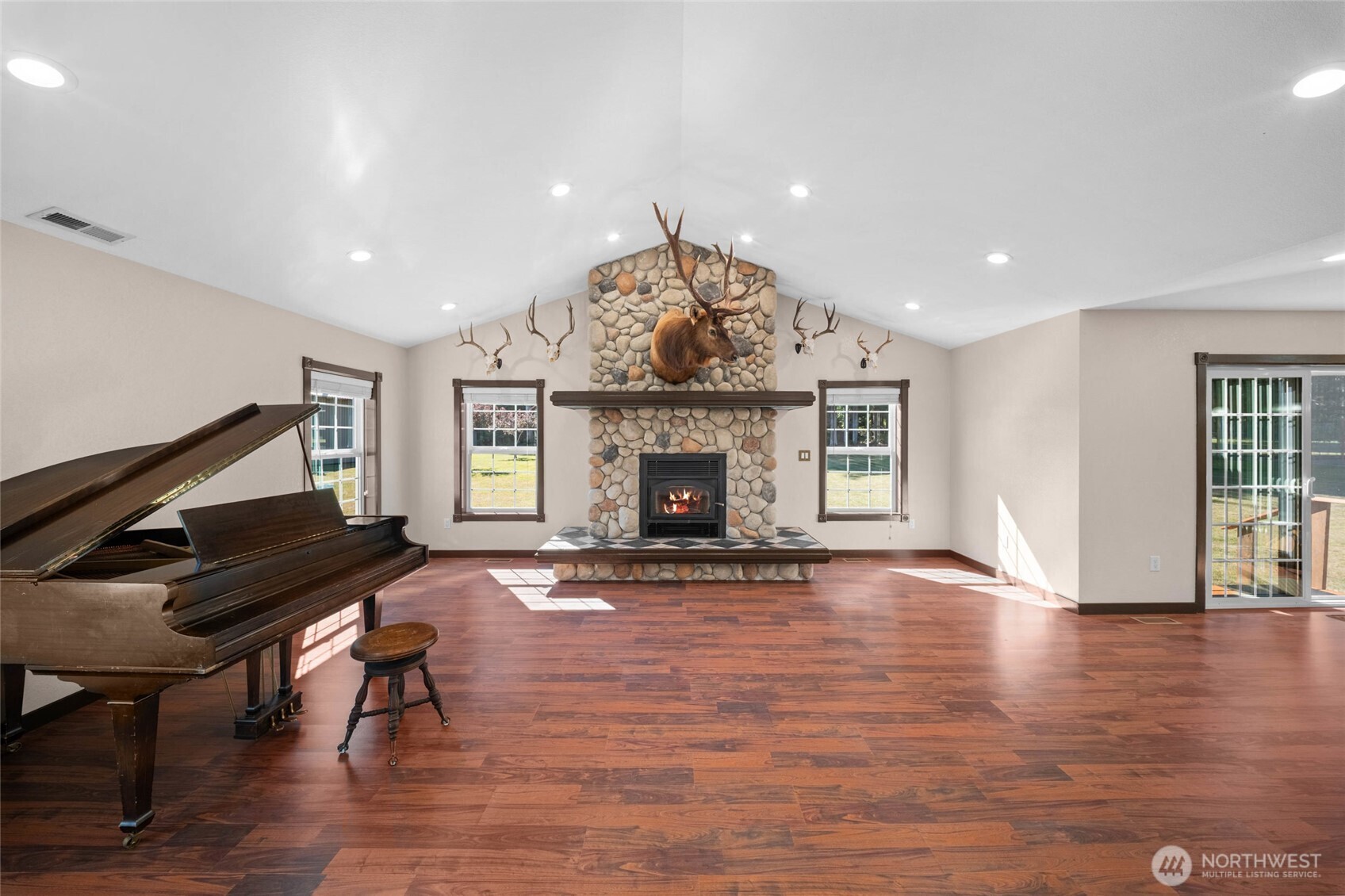 30 Squirrel Road Property Photo 5